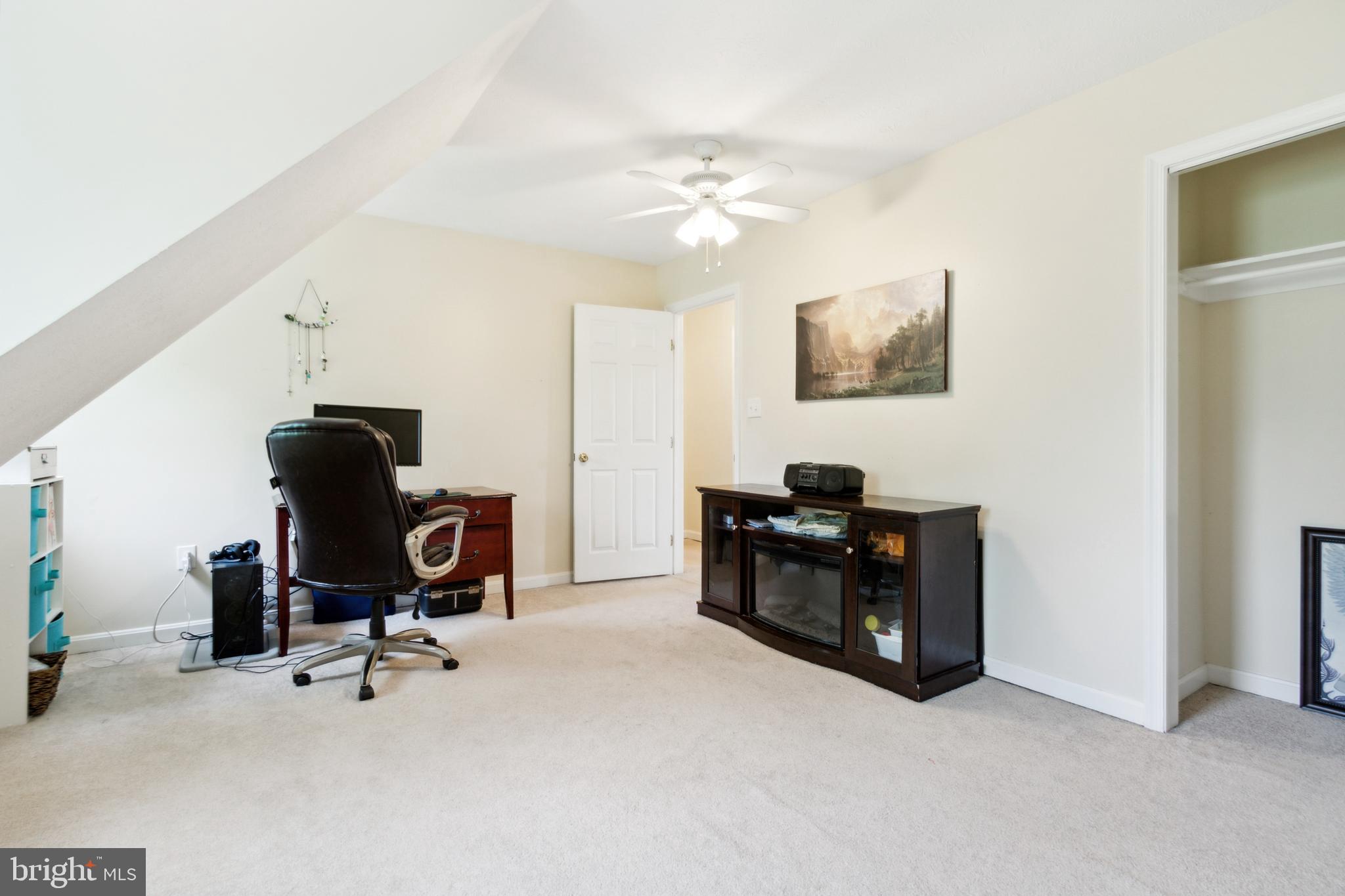 137 Grapevine Ct
