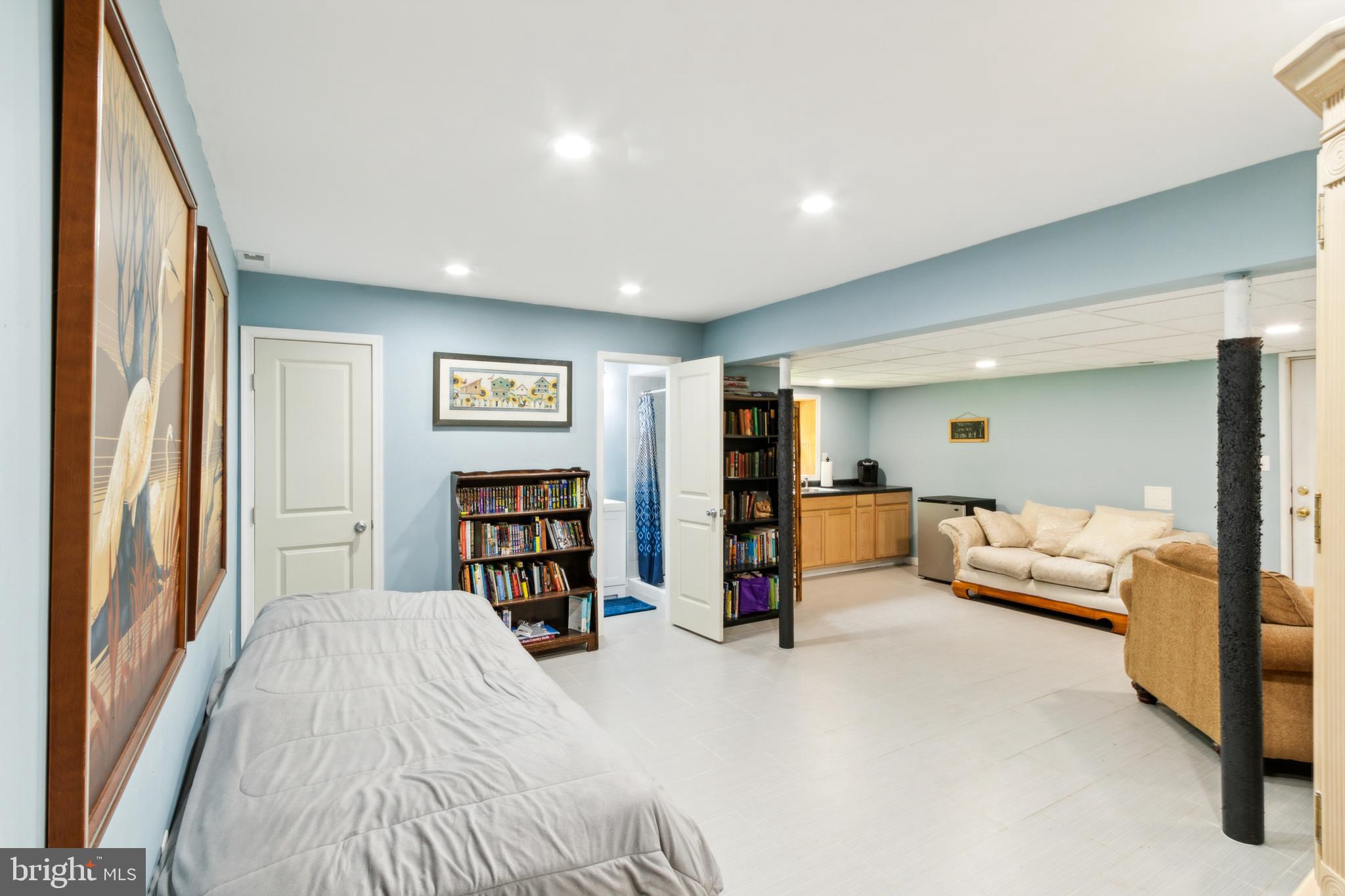137 Grapevine Ct