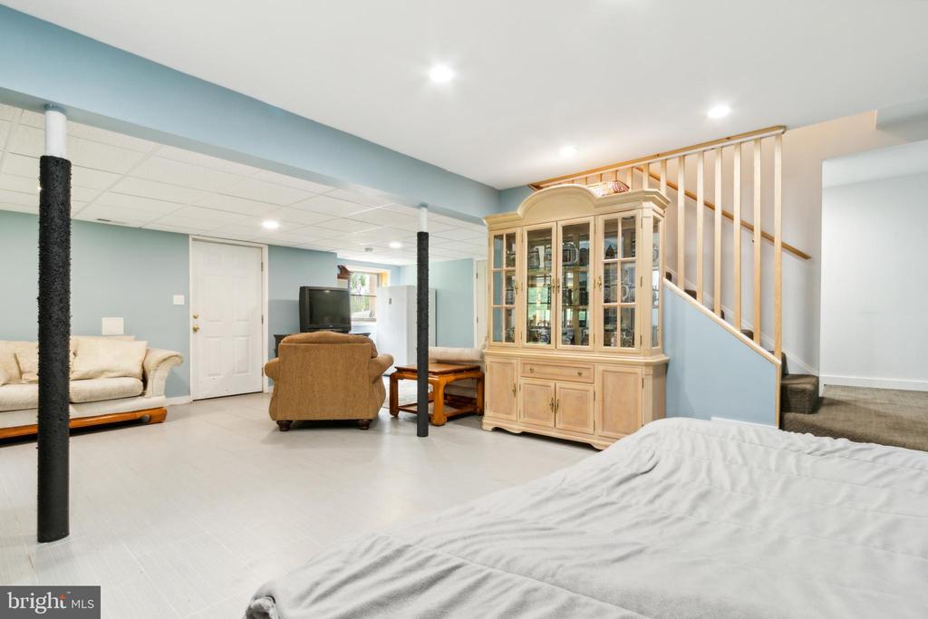 137 Grapevine Ct