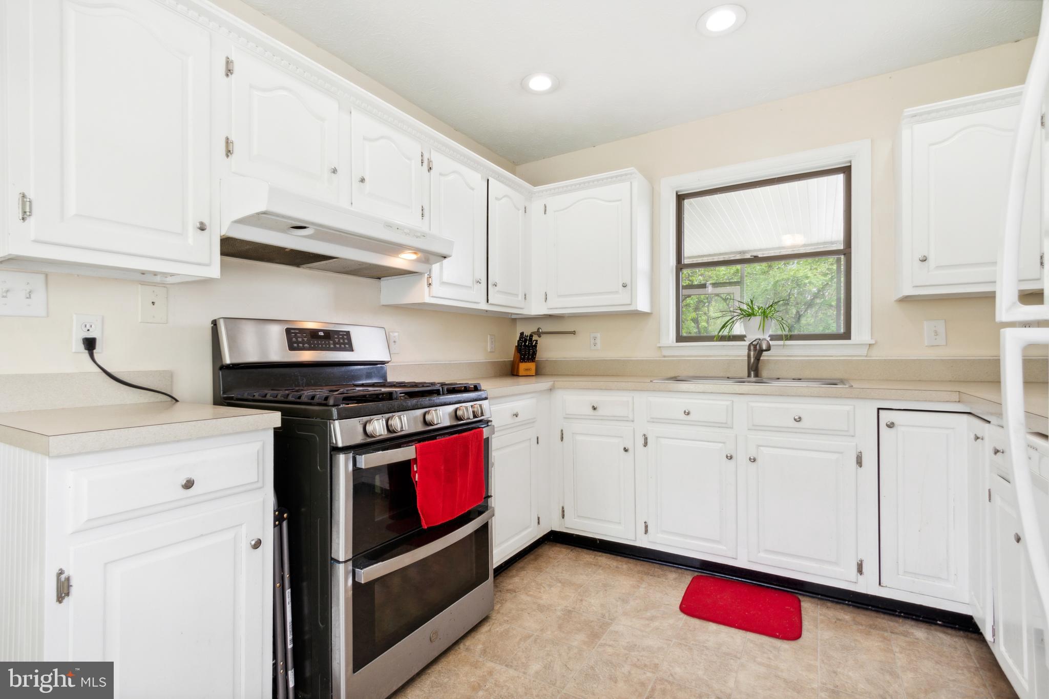 137 Grapevine Ct
