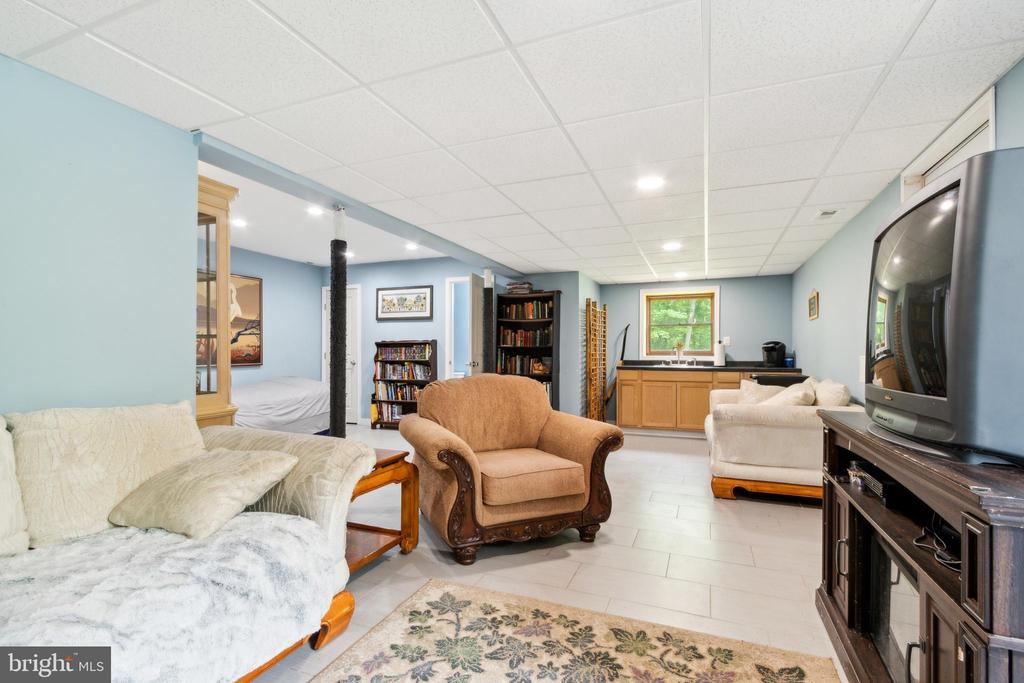 137 Grapevine Ct