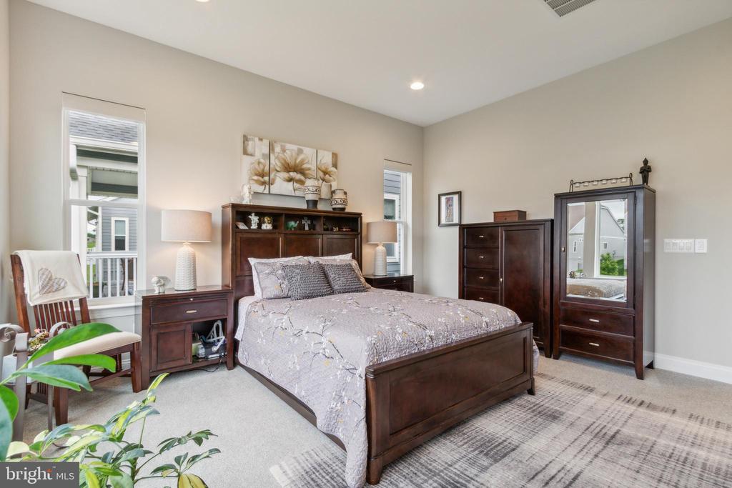 104 Walleye Ct