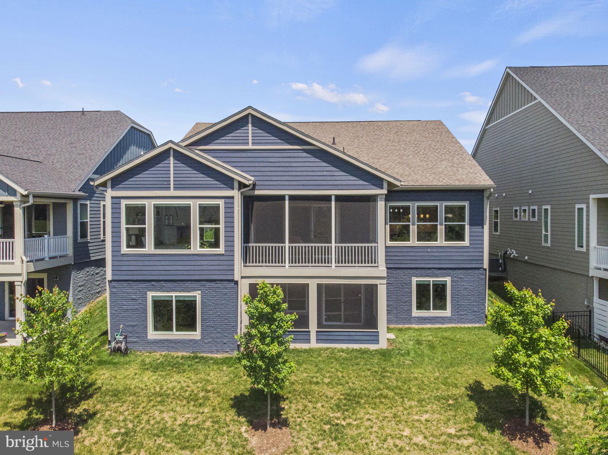 104 Walleye Ct