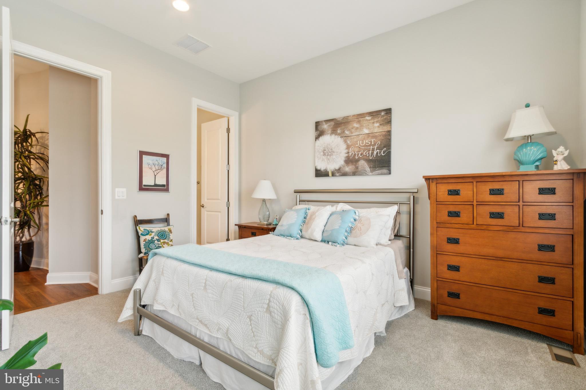 104 Walleye Ct