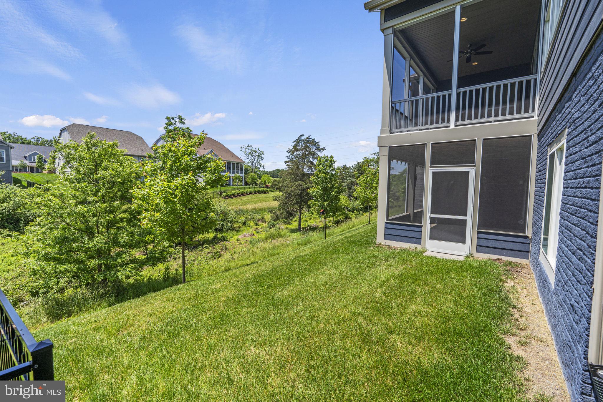 104 Walleye Ct