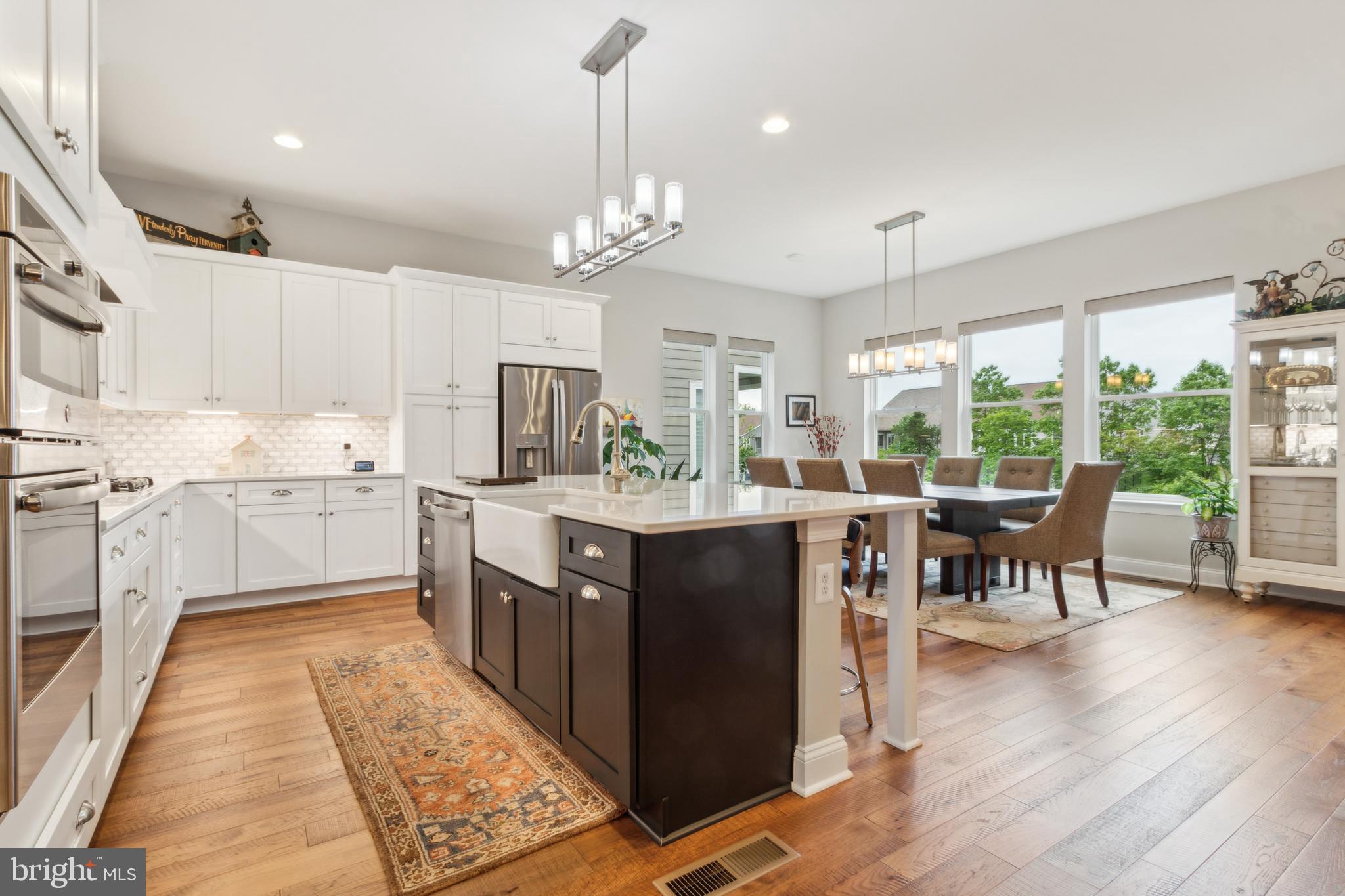 104 Walleye Ct