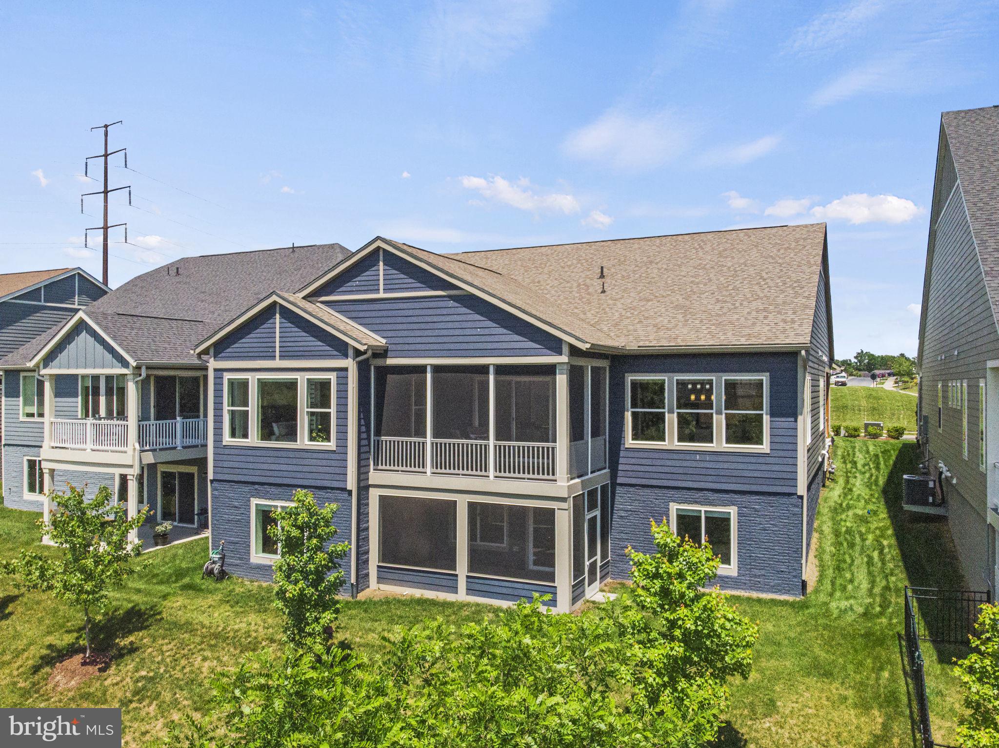 104 Walleye Ct