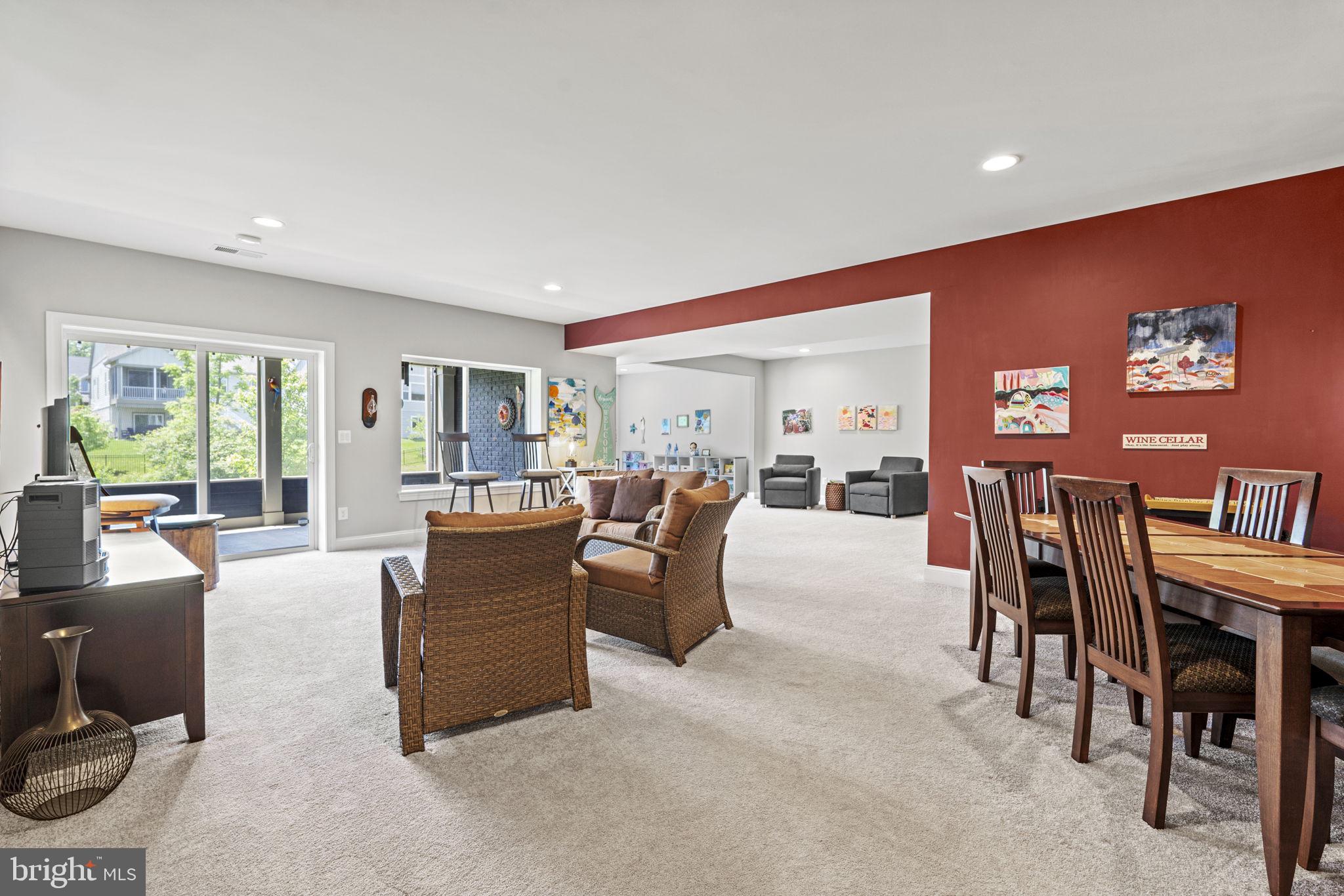 104 Walleye Ct