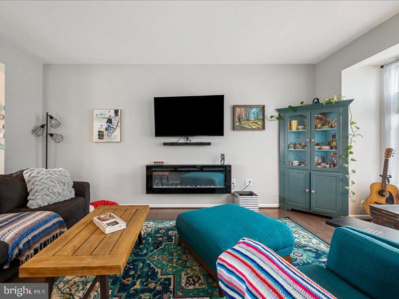 103 Alderman Way