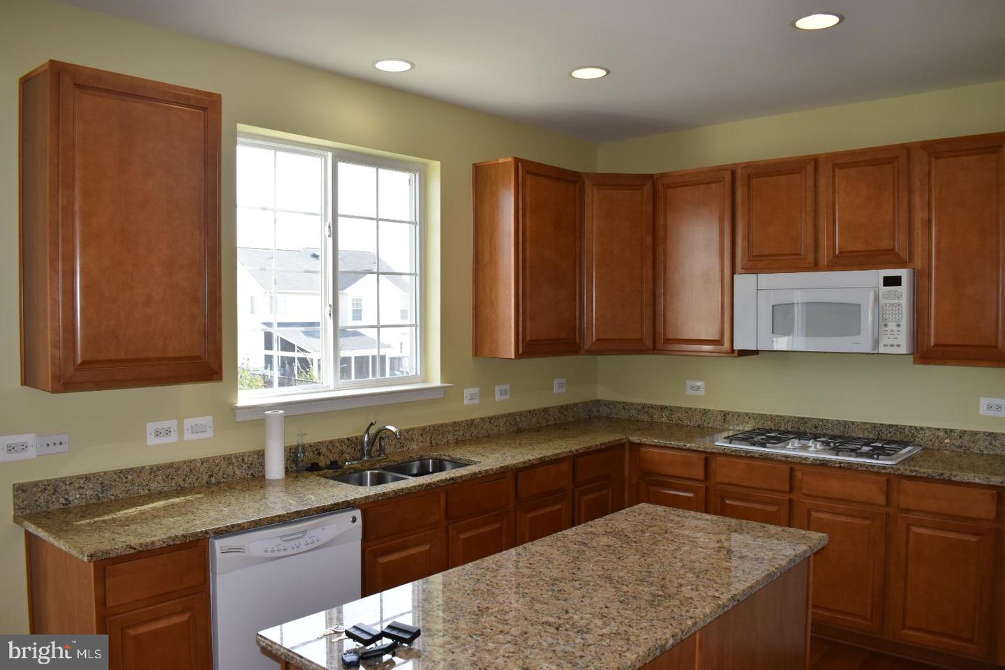 233 MORLYN DR