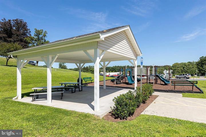 350 SAGE CIR