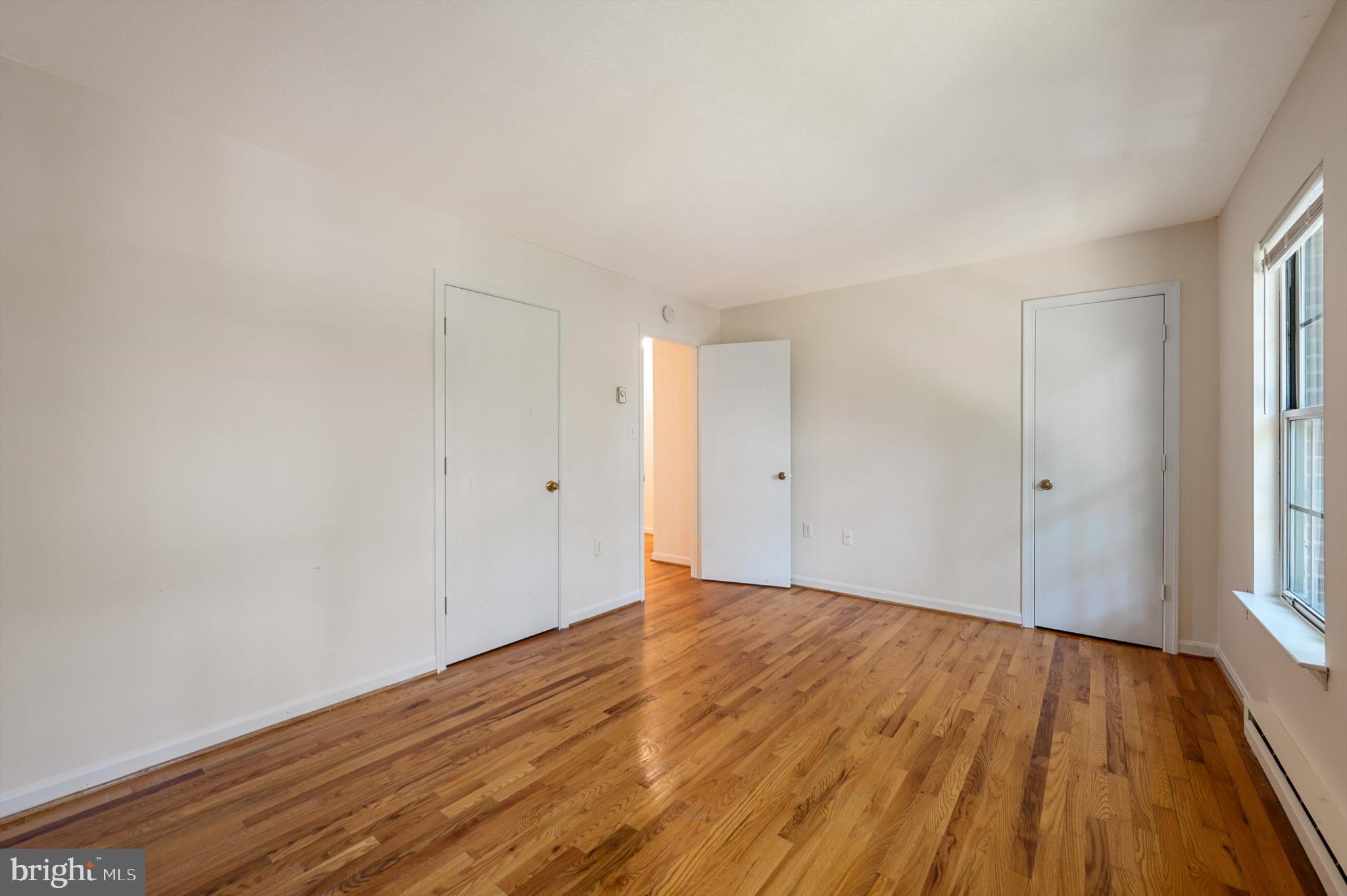 301 Waterford Ln