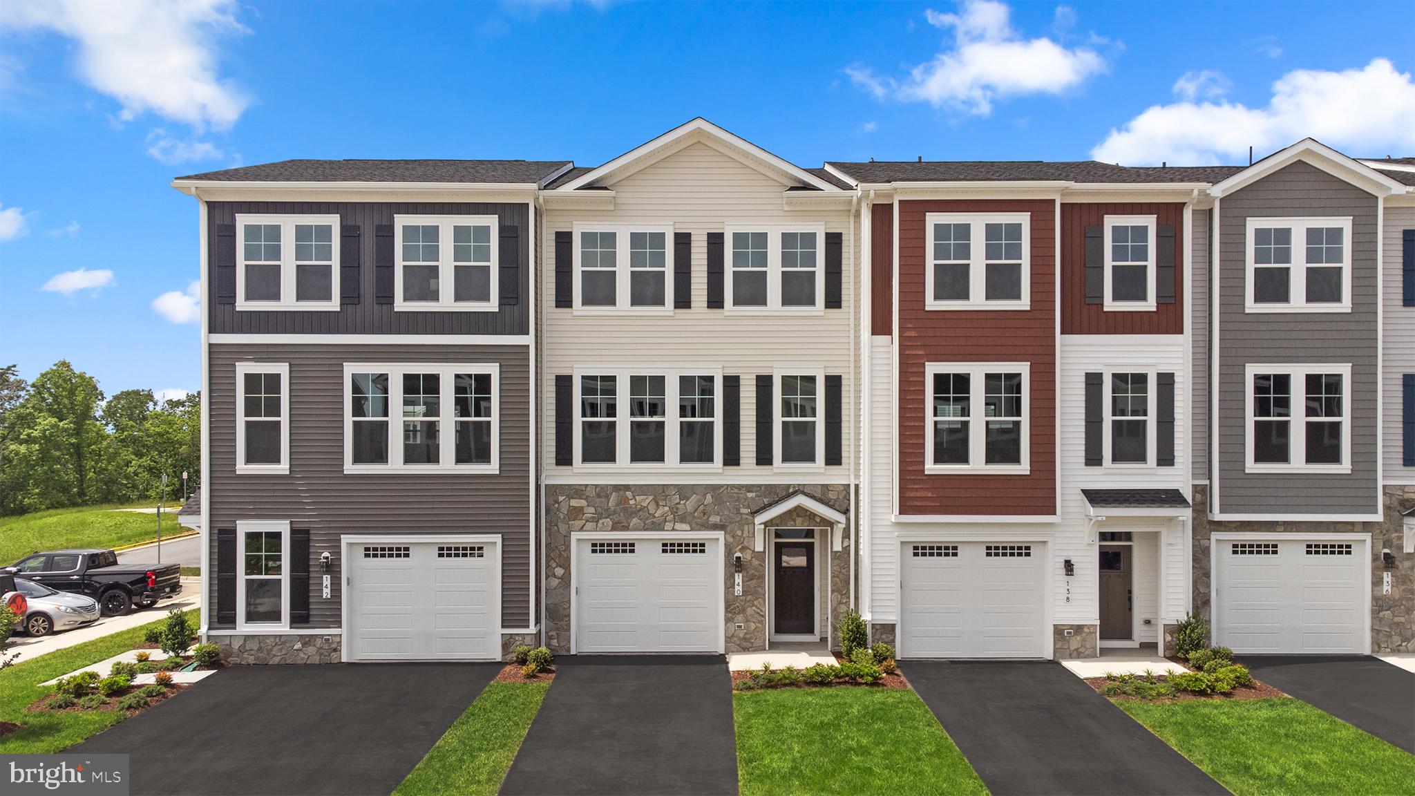 140 Leather Flower Dr