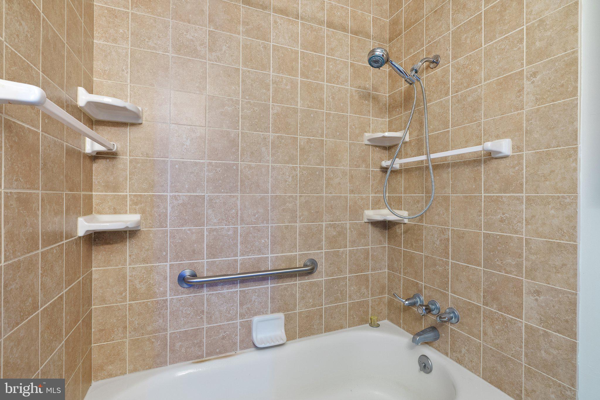 302 Fredericktowne Dr