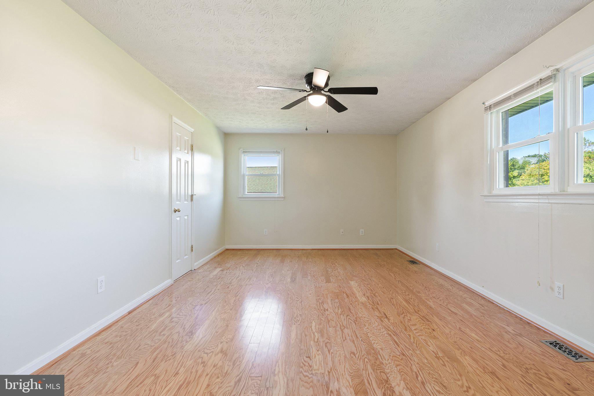 302 Fredericktowne Dr