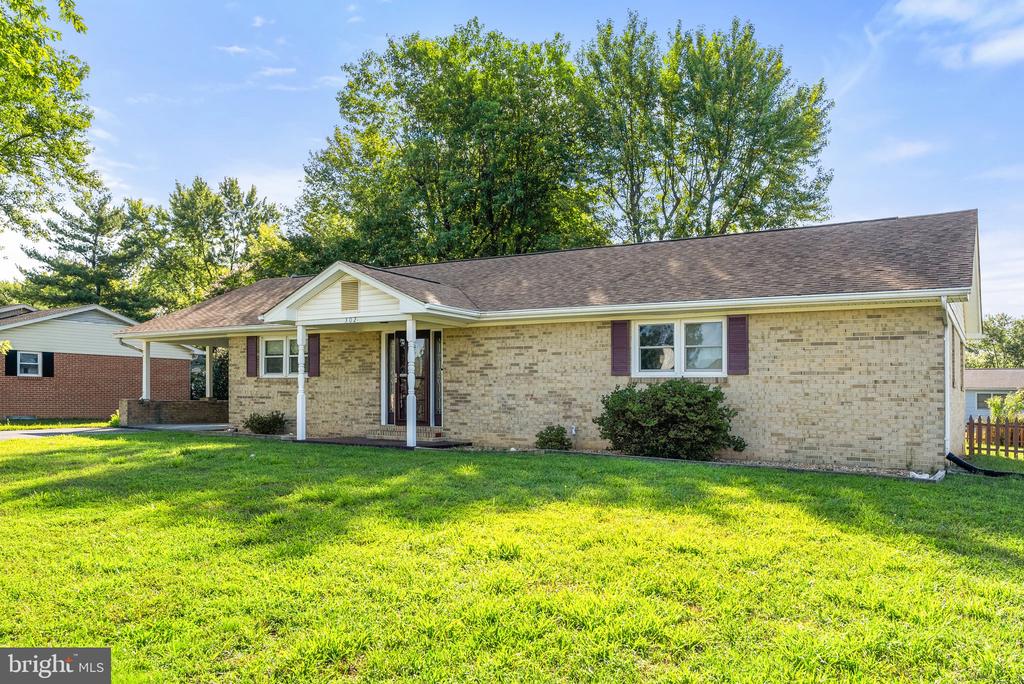 302 Fredericktowne Dr