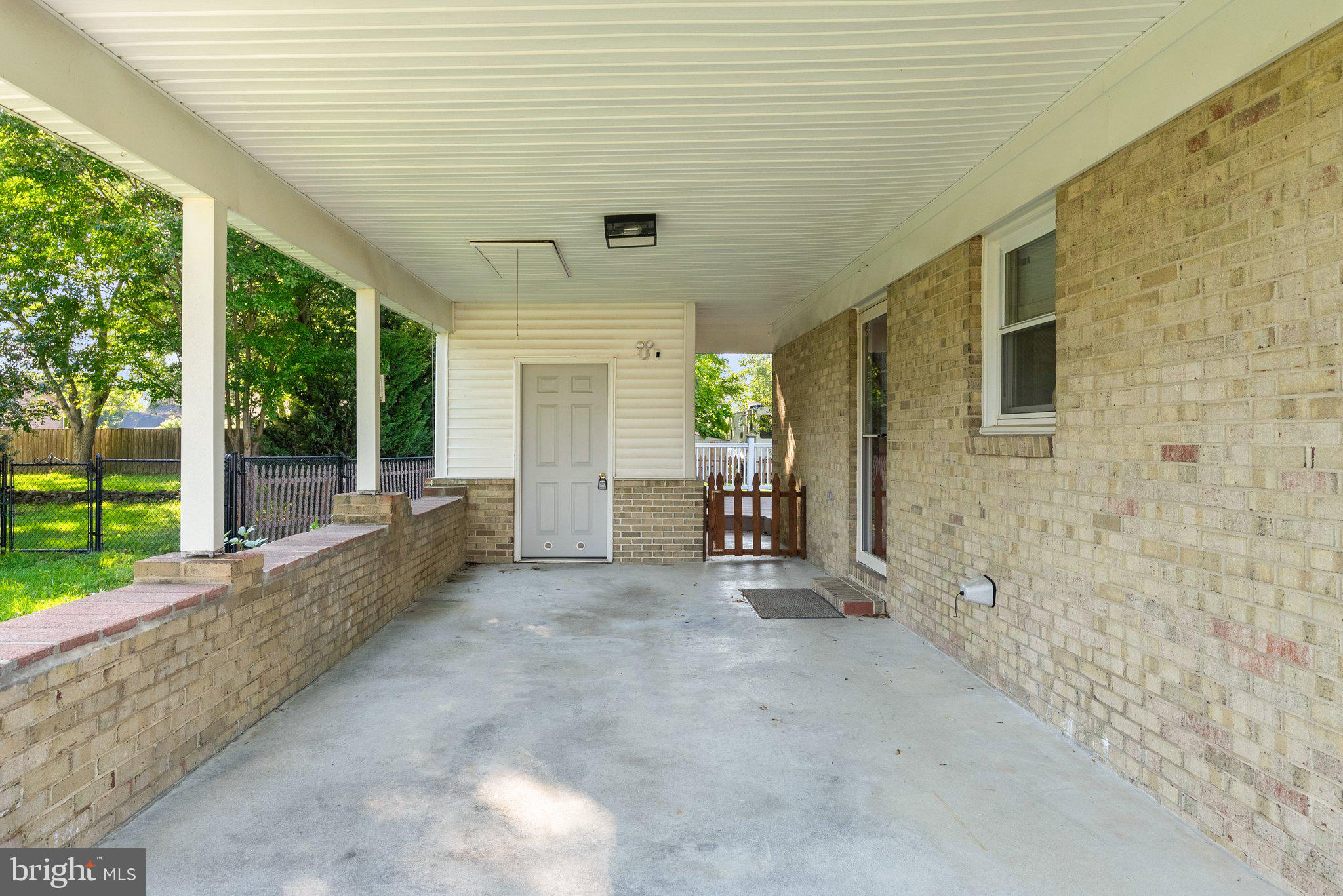 302 Fredericktowne Dr