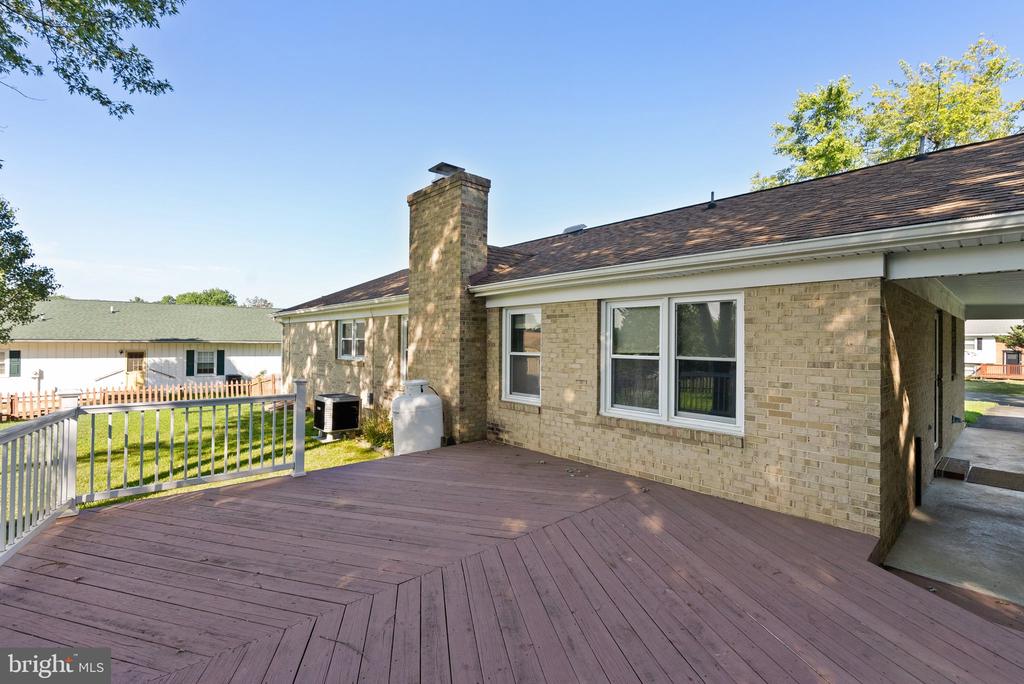 302 Fredericktowne Dr