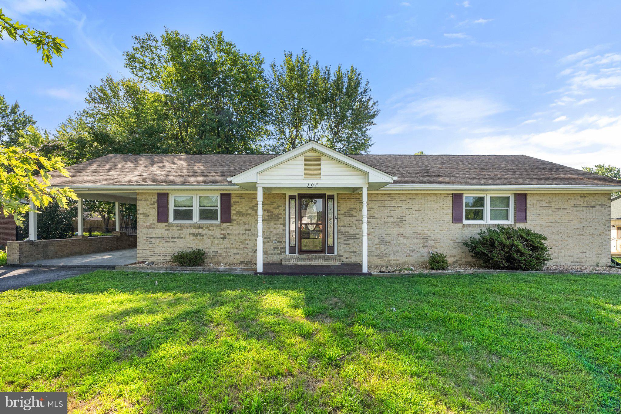 302 Fredericktowne Dr