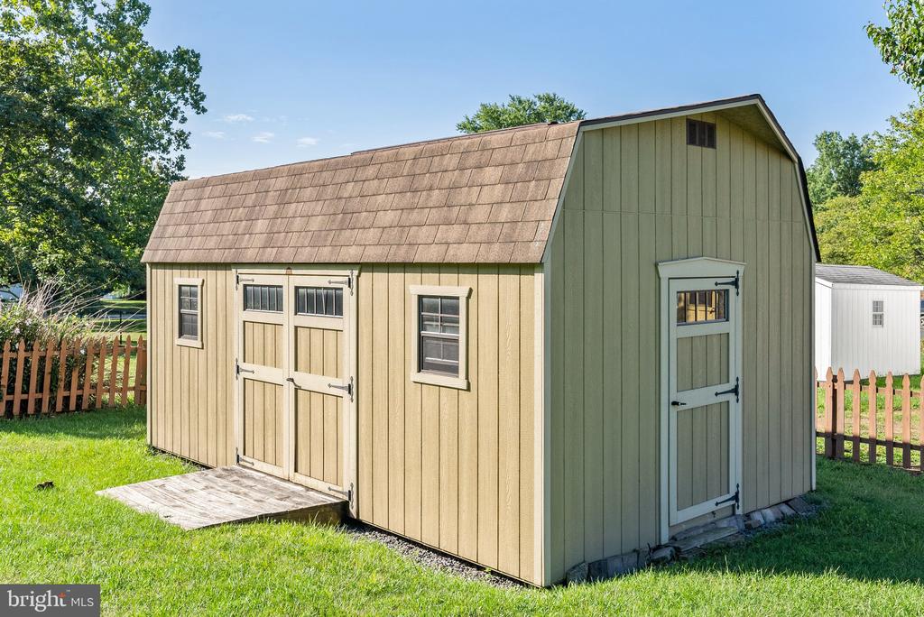 302 Fredericktowne Dr