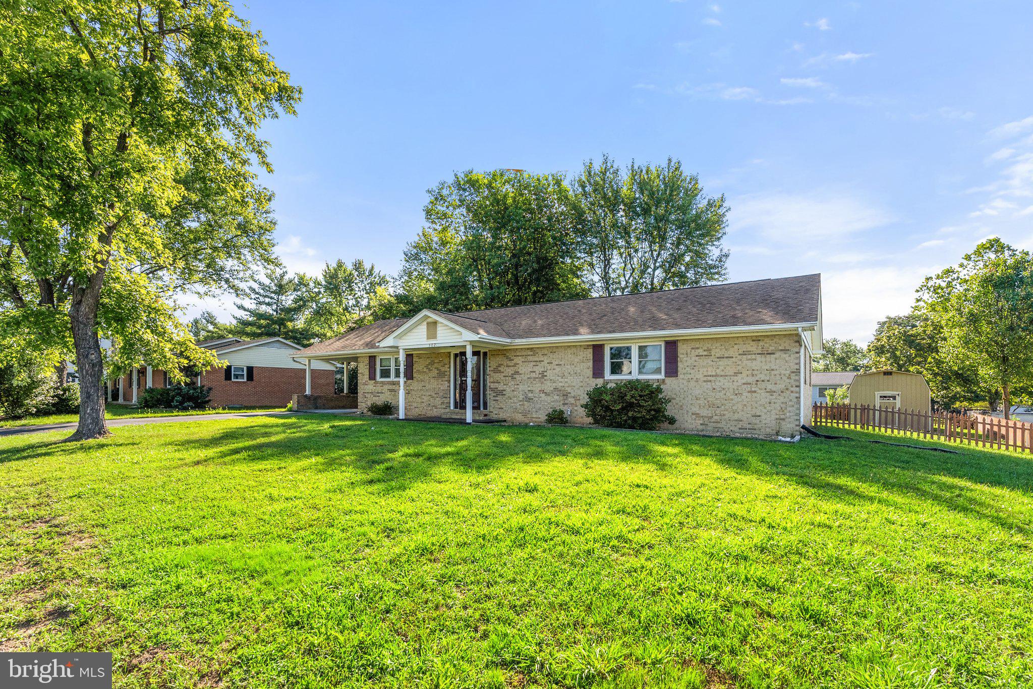 302 Fredericktowne Dr