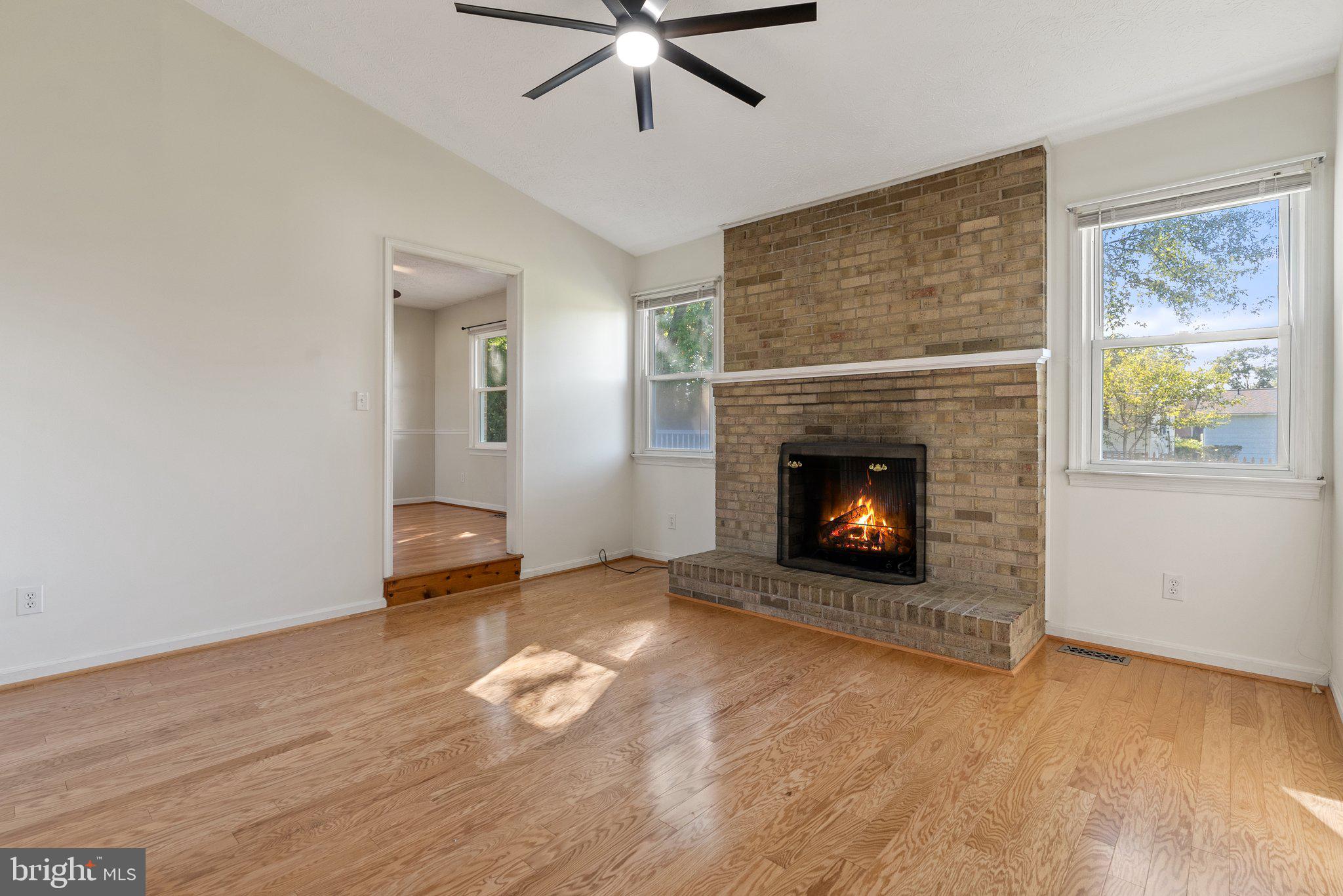 302 Fredericktowne Dr