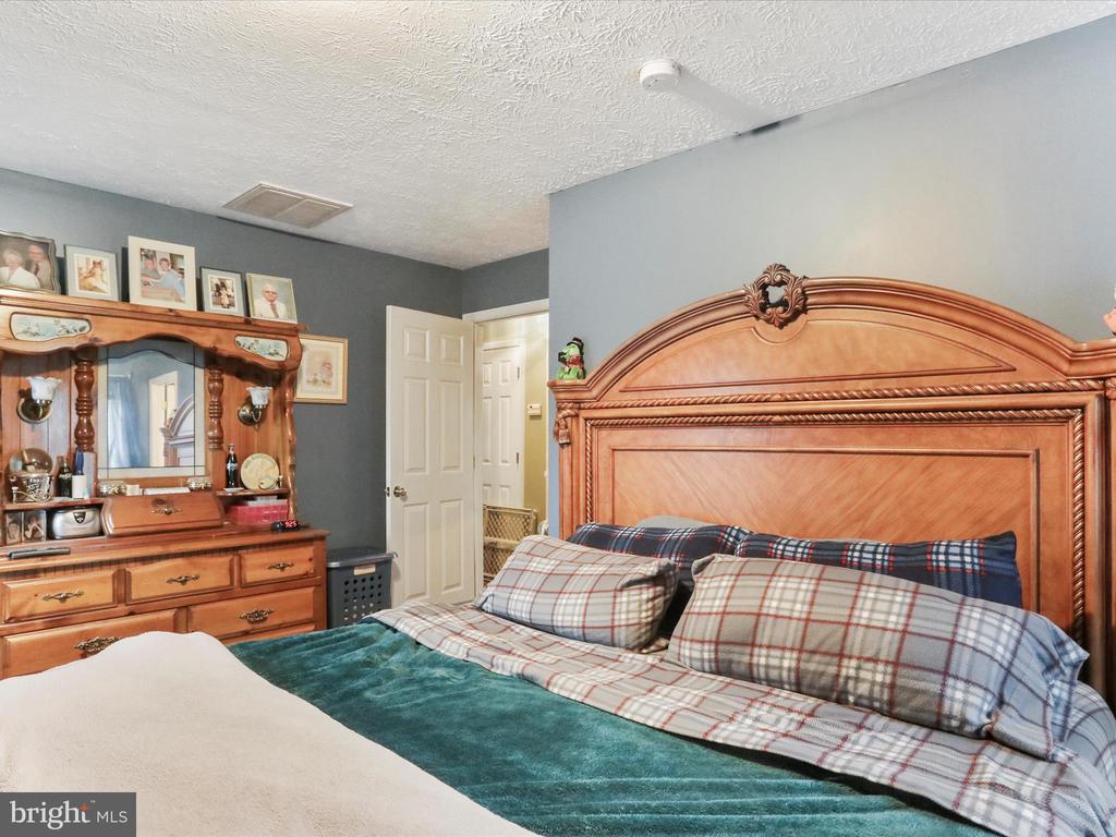 102 Trefoil Ct