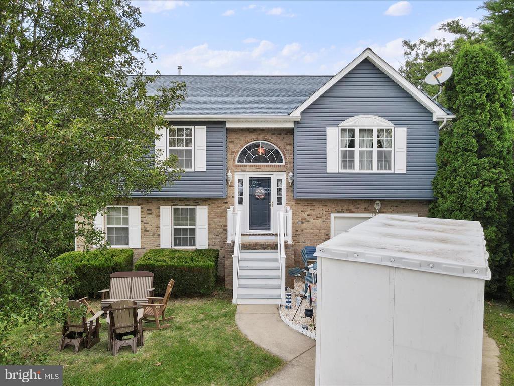 102 Trefoil Ct