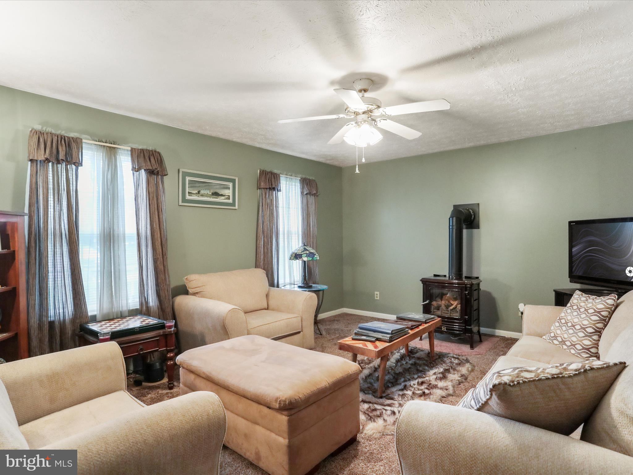 102 Trefoil Ct