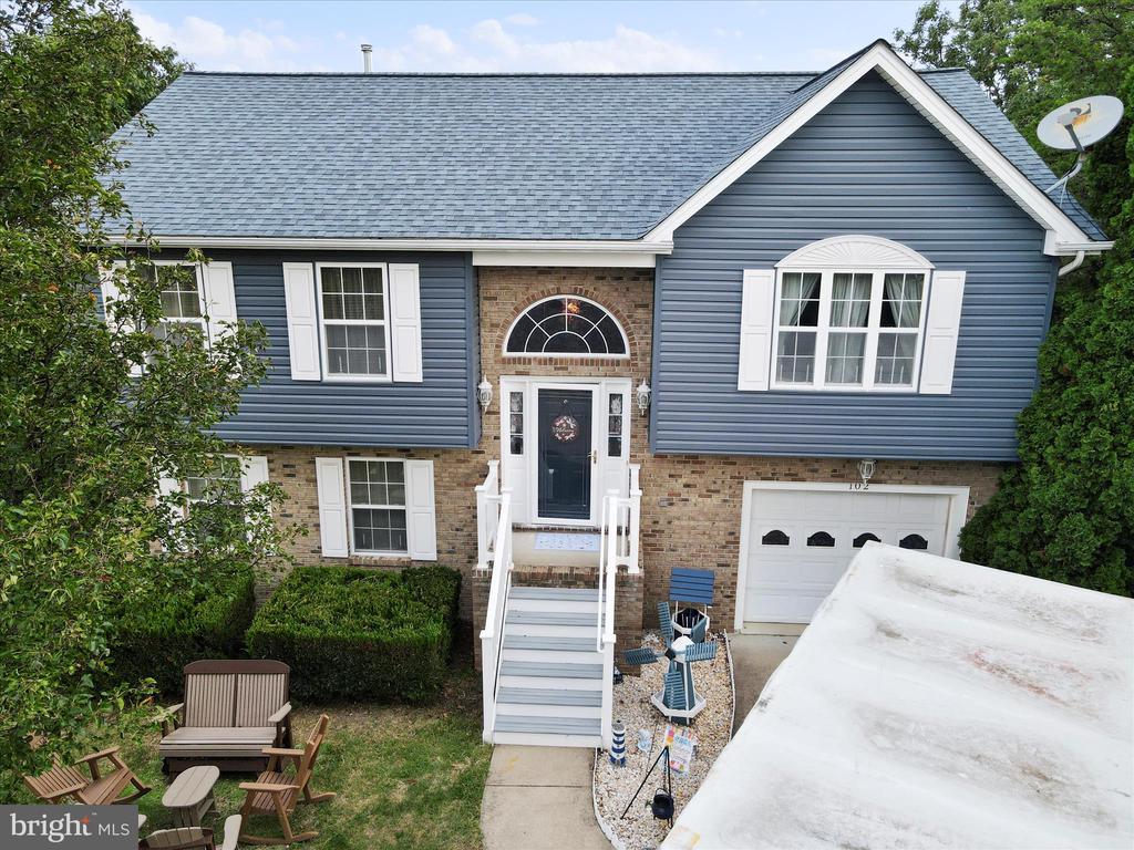 102 Trefoil Ct