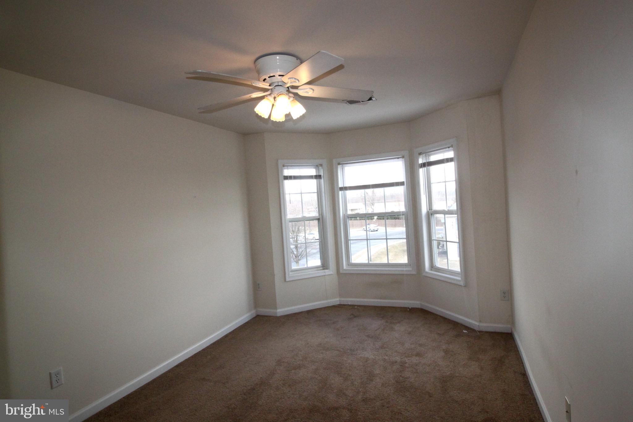 152-10 BROOKLAND CT