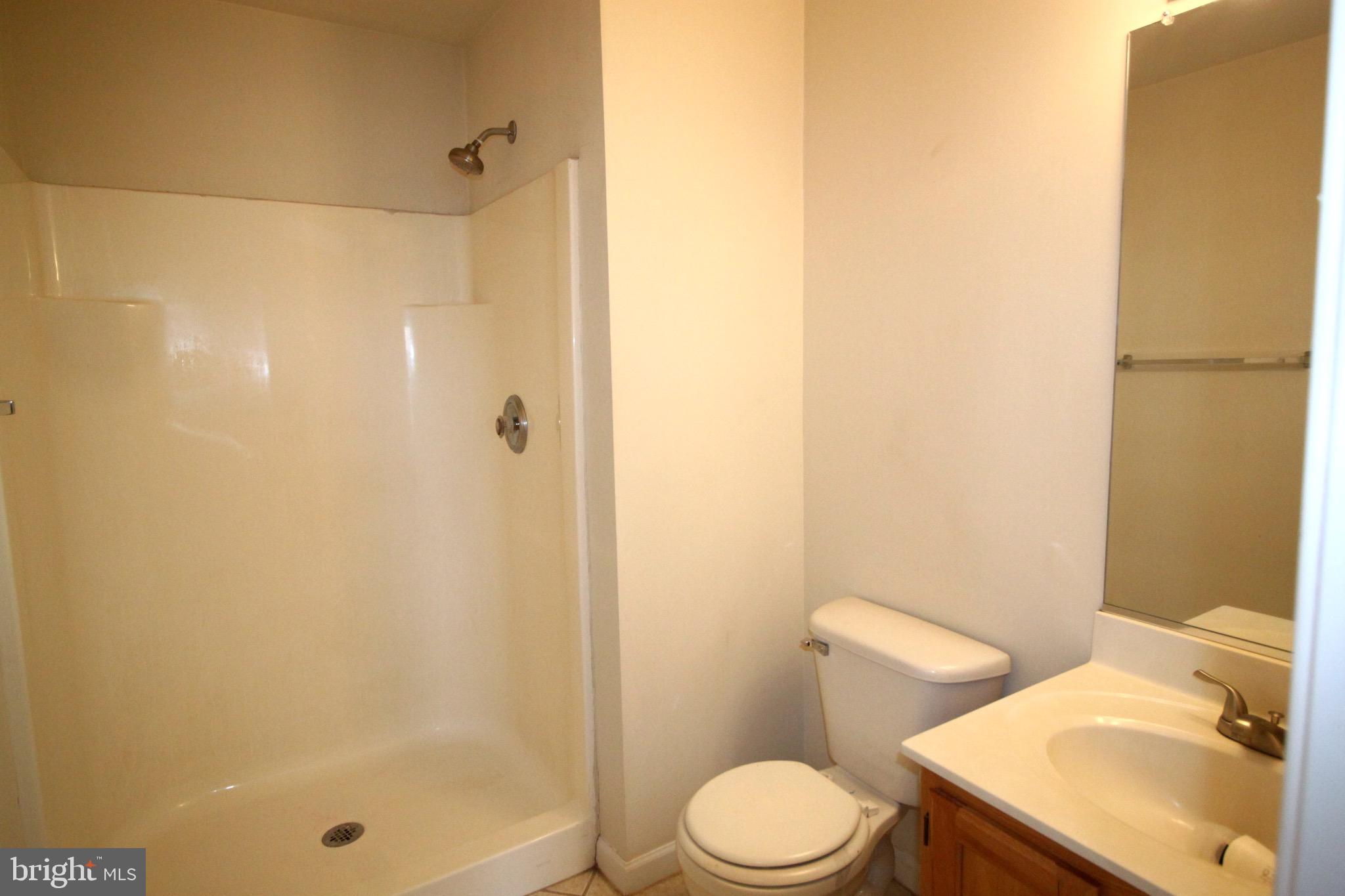 152-10 BROOKLAND CT