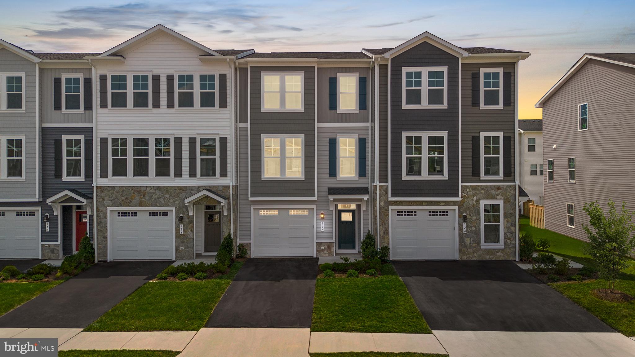 126 Leather Flower Dr