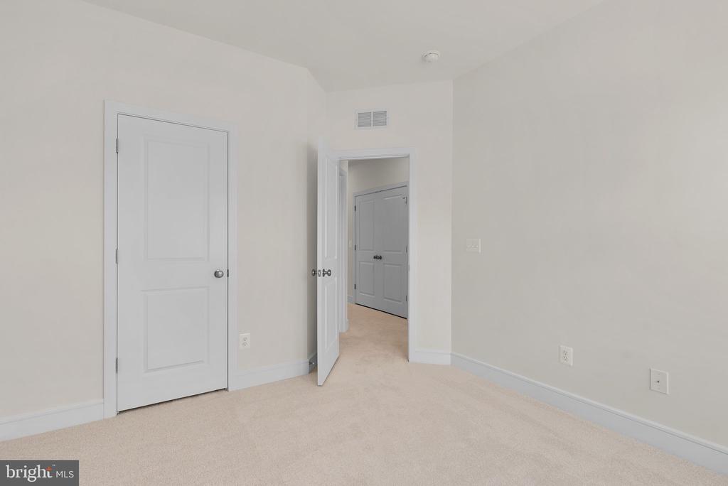126 Leather Flower Dr