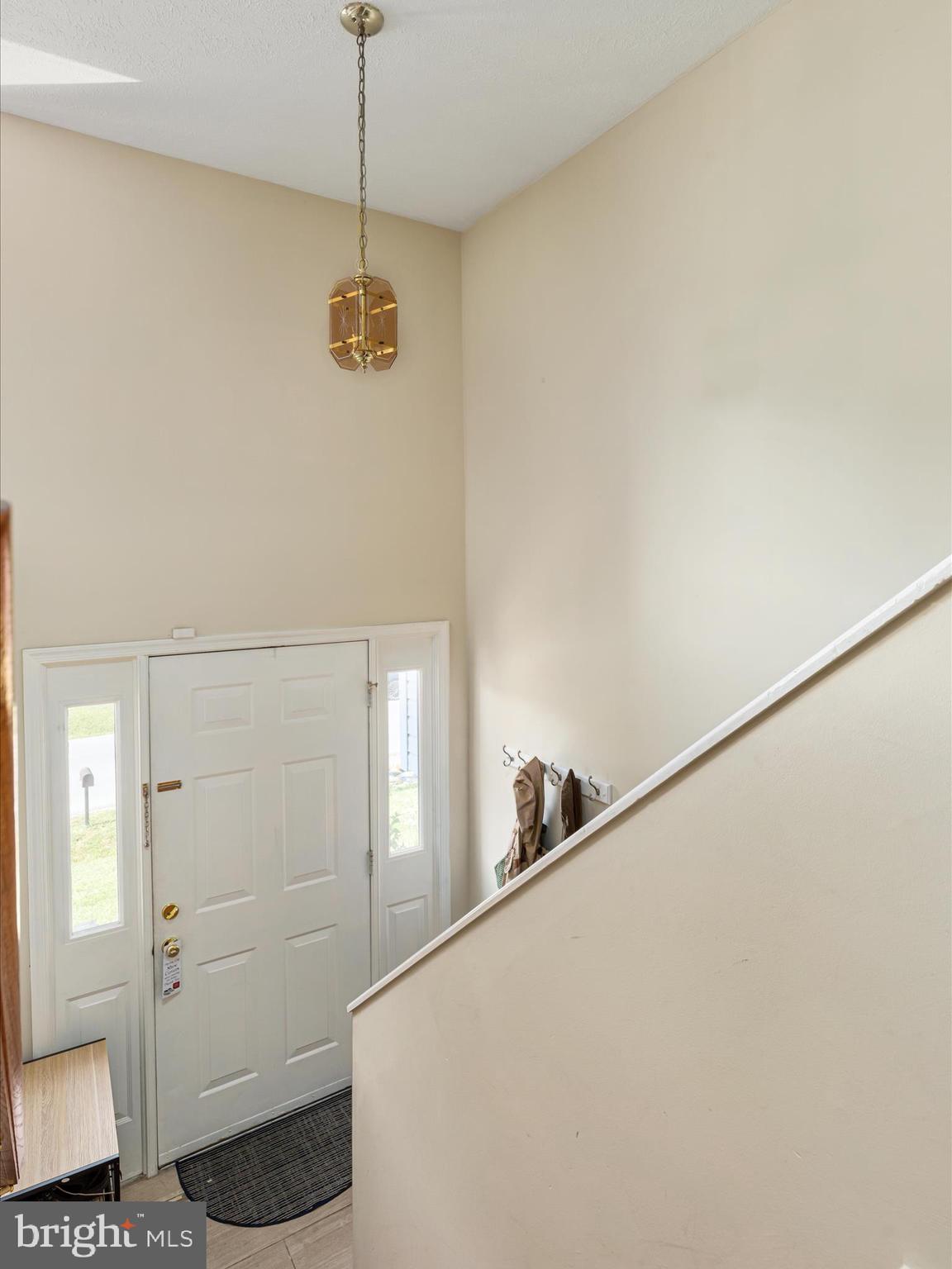 206 PEMBRIDGE DR