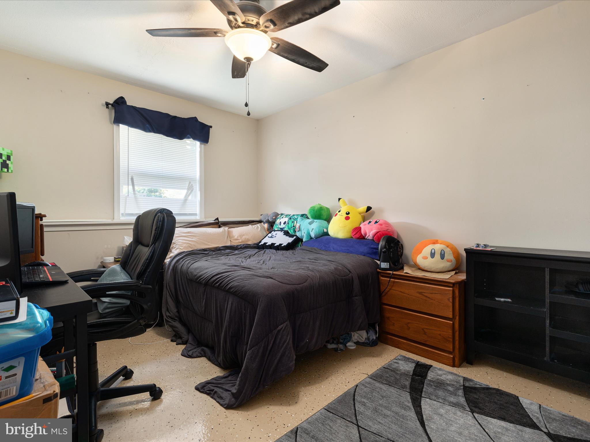 206 PEMBRIDGE DR