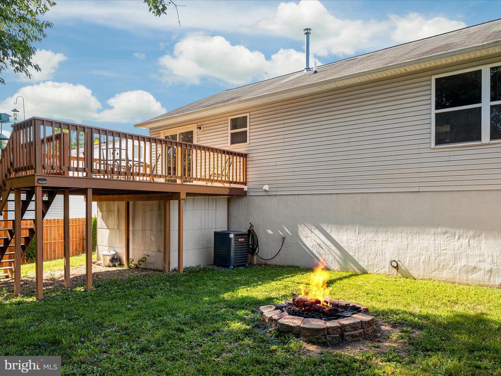 206 PEMBRIDGE DR