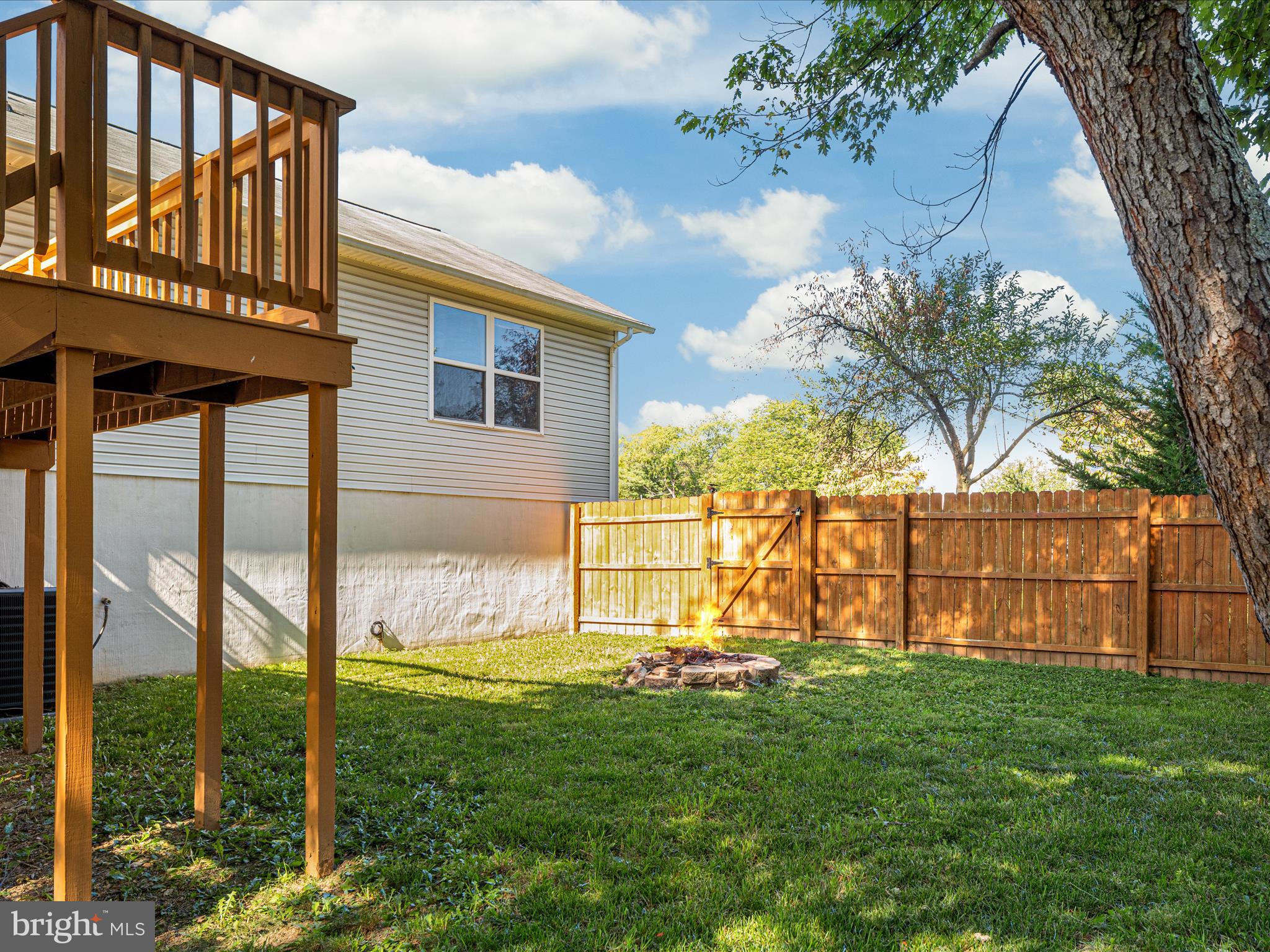 206 PEMBRIDGE DR
