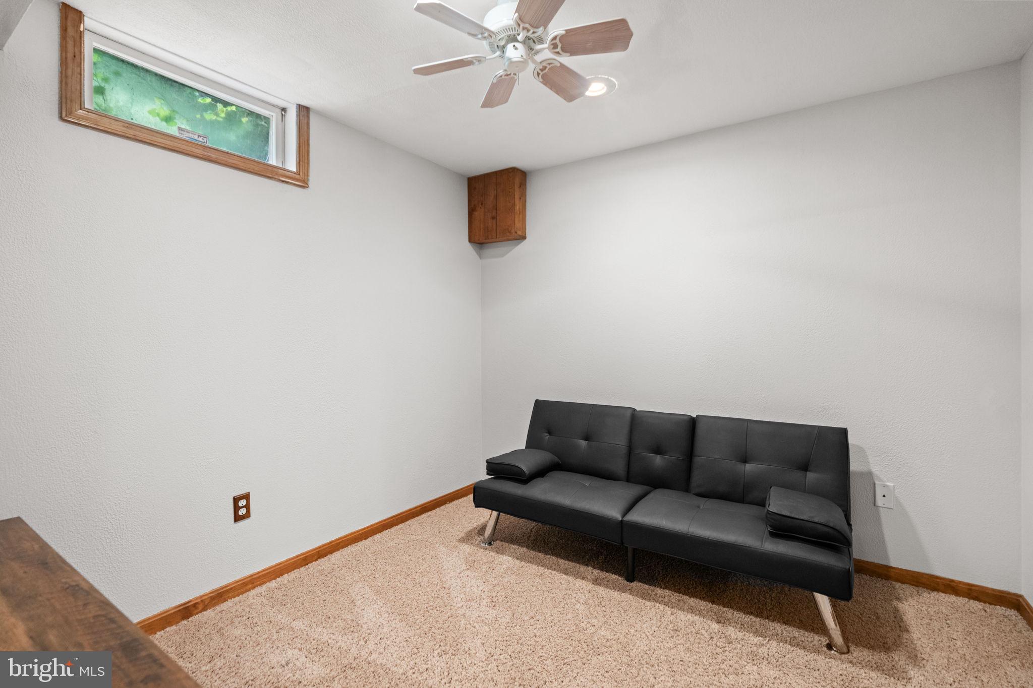 1011 Siler Rd