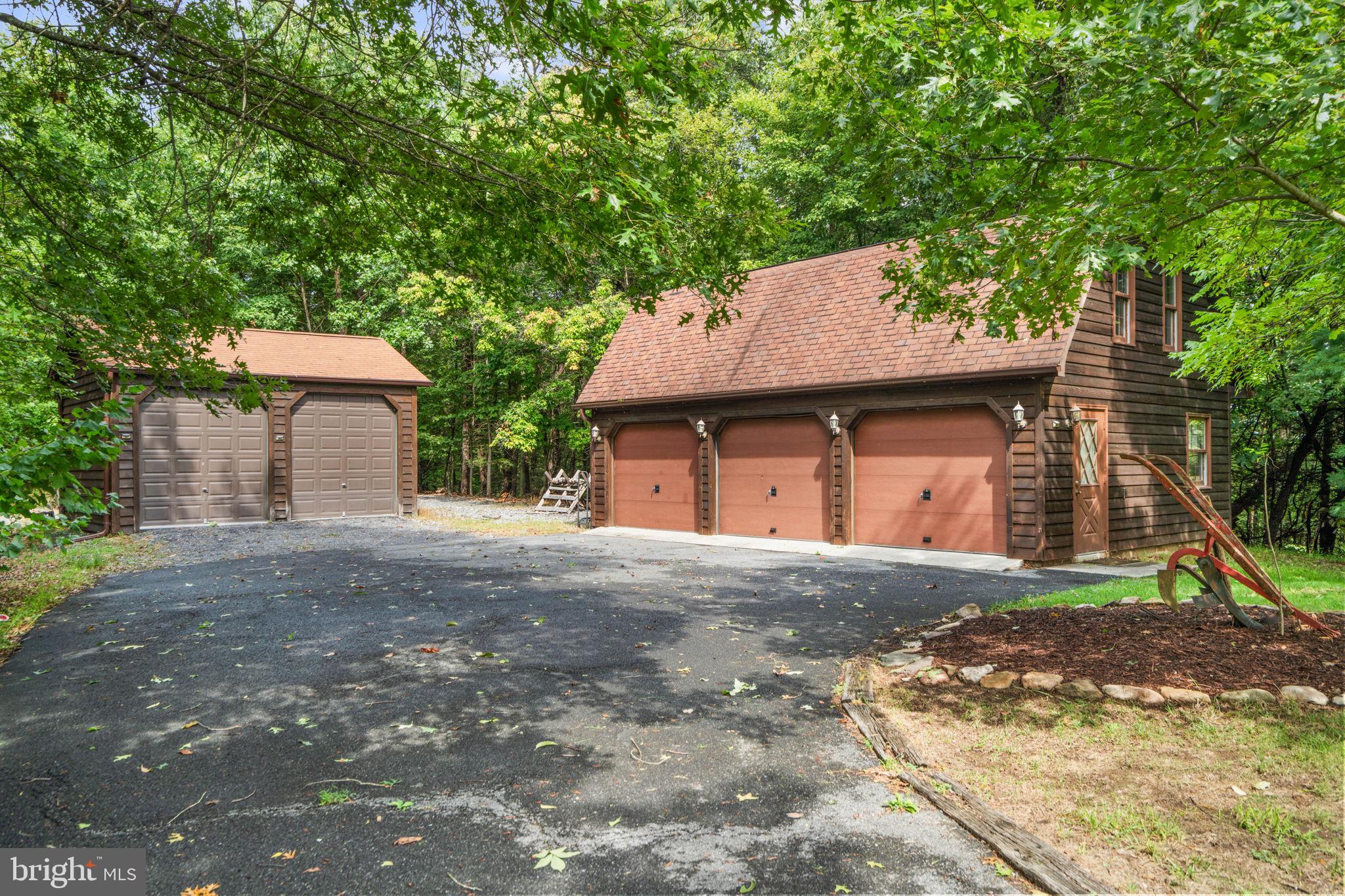 1011 Siler Rd