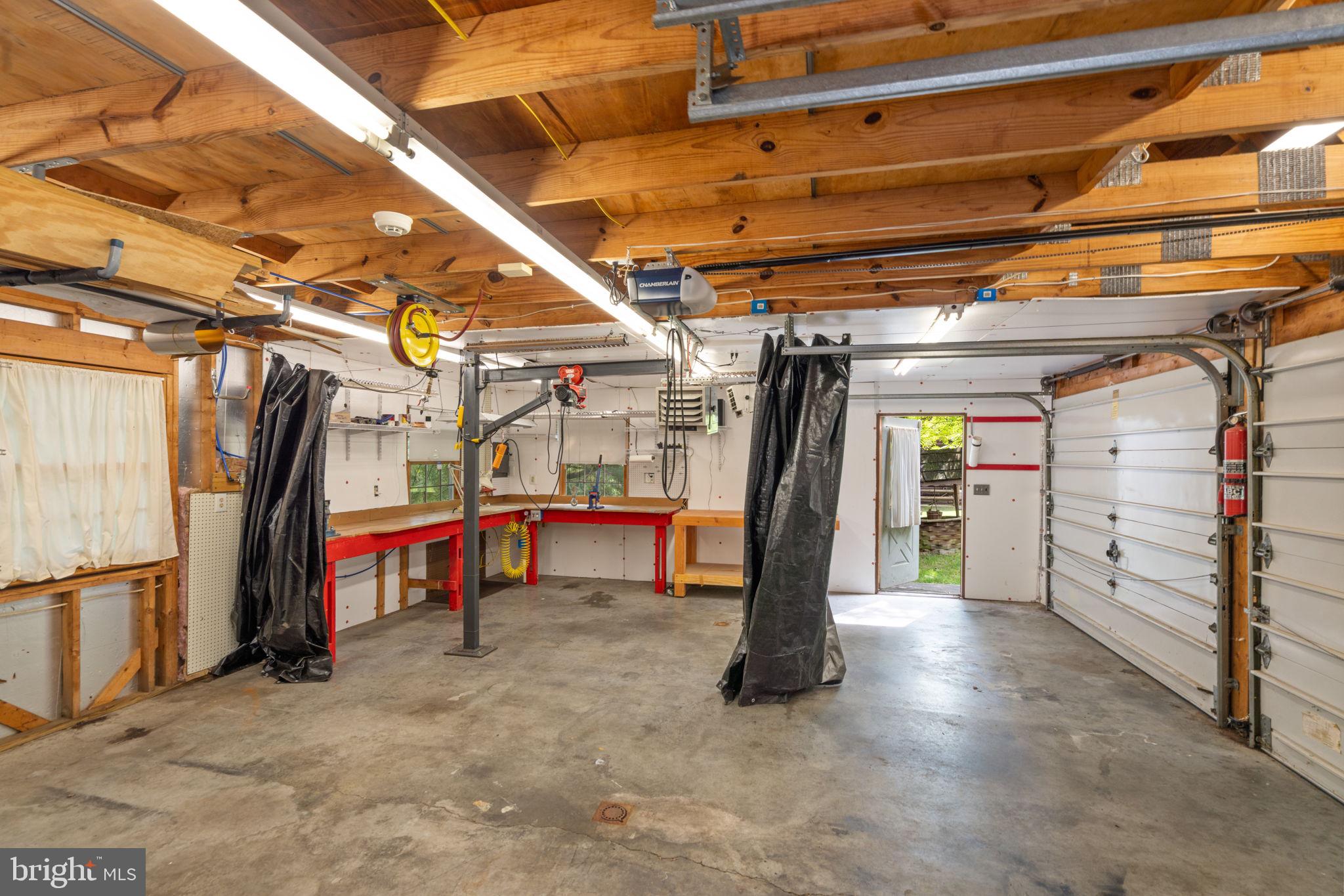 1011 Siler Rd