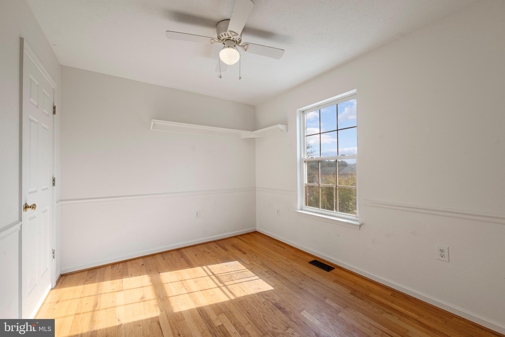 308 Barrington Ln