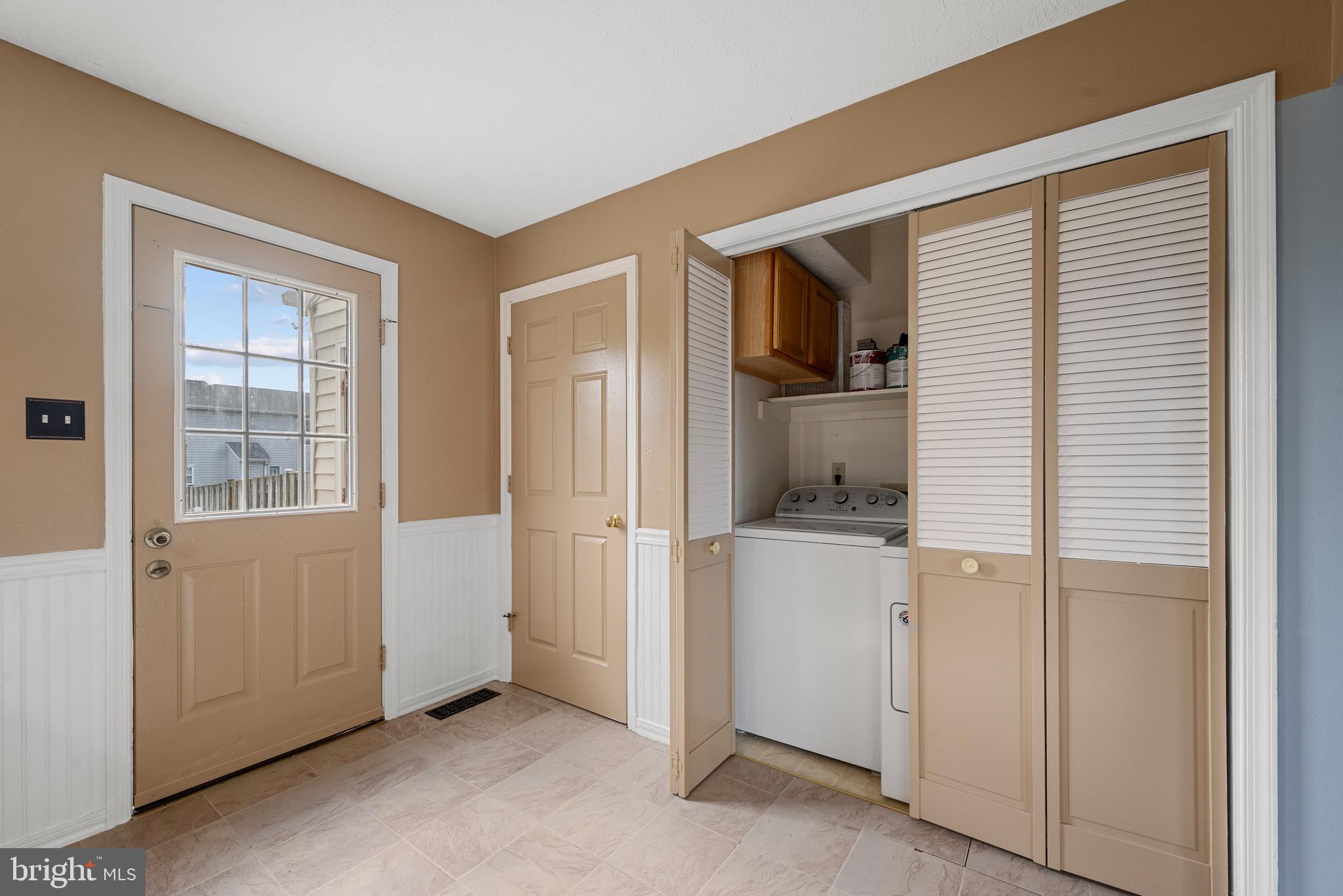 308 Barrington Ln
