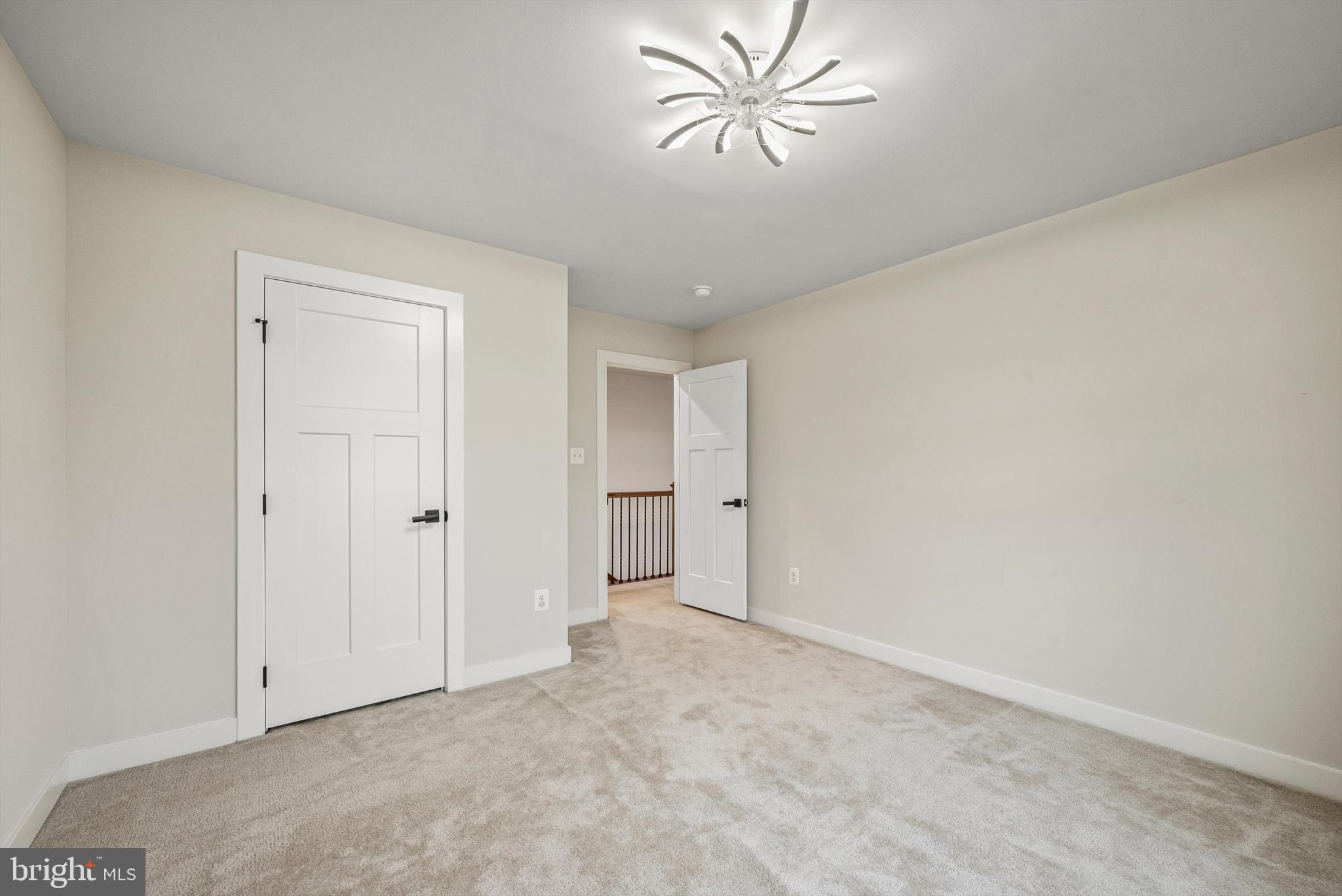 104 IRONWEED DR