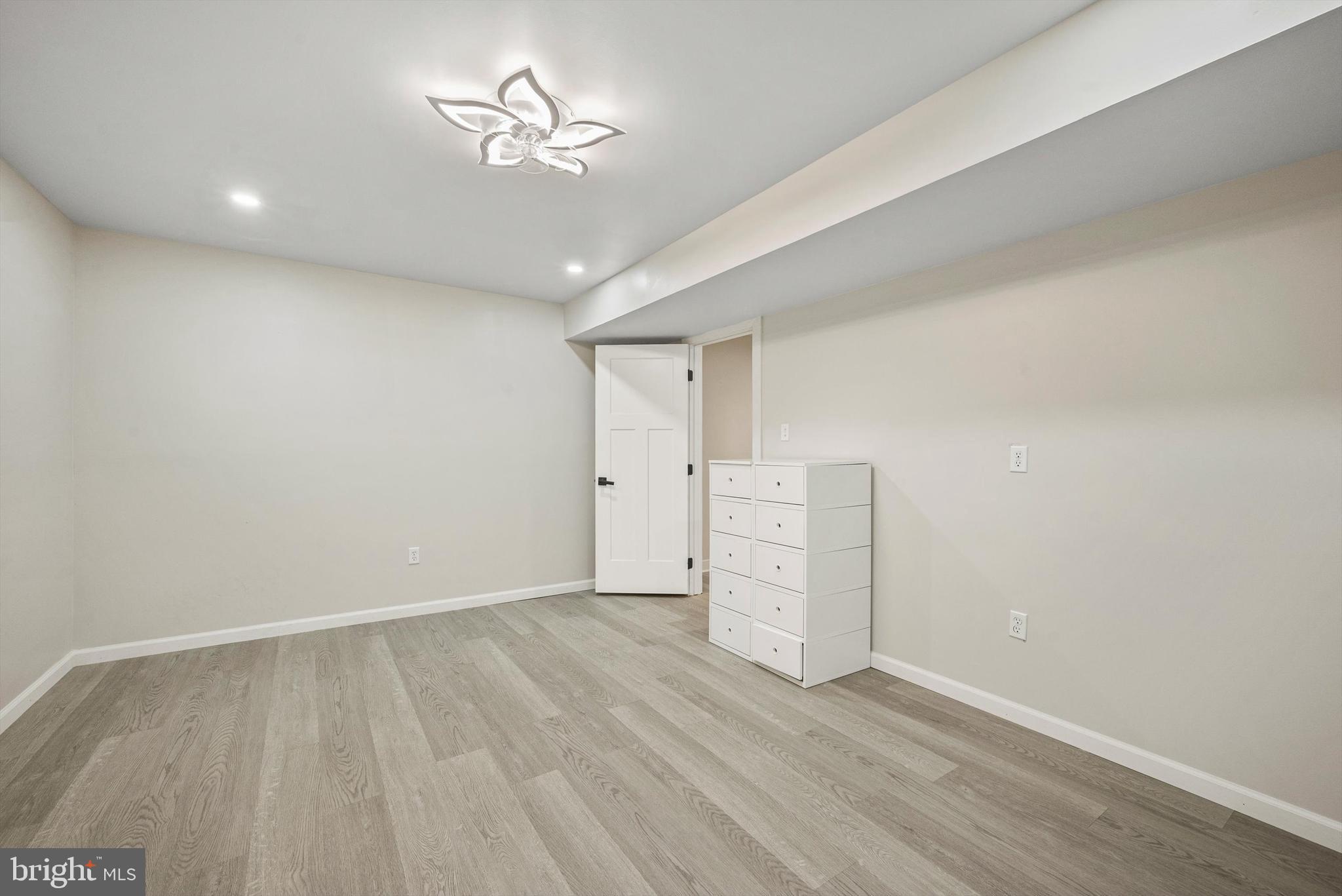 104 IRONWEED DR