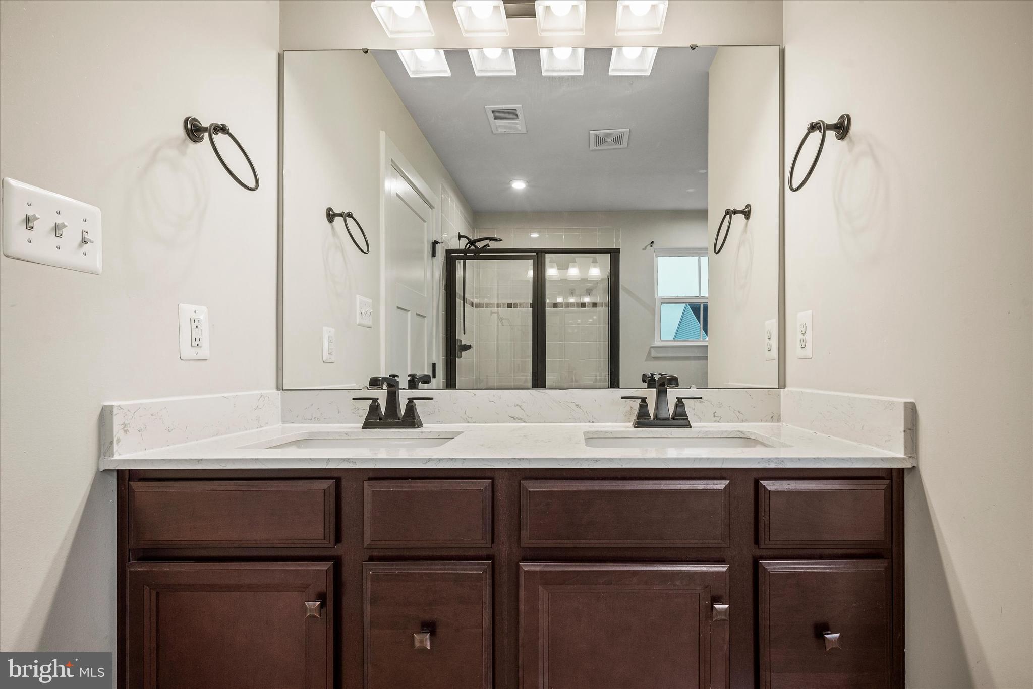 104 IRONWEED DR