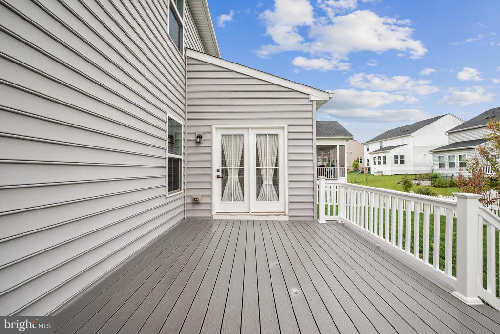 104 IRONWEED DR