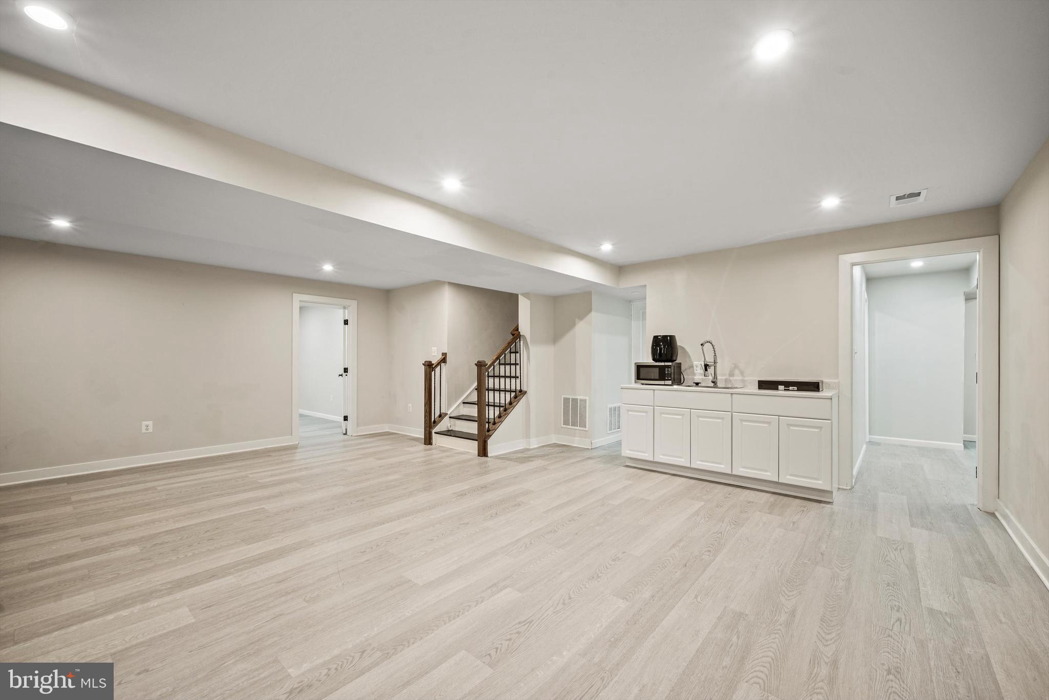 104 IRONWEED DR