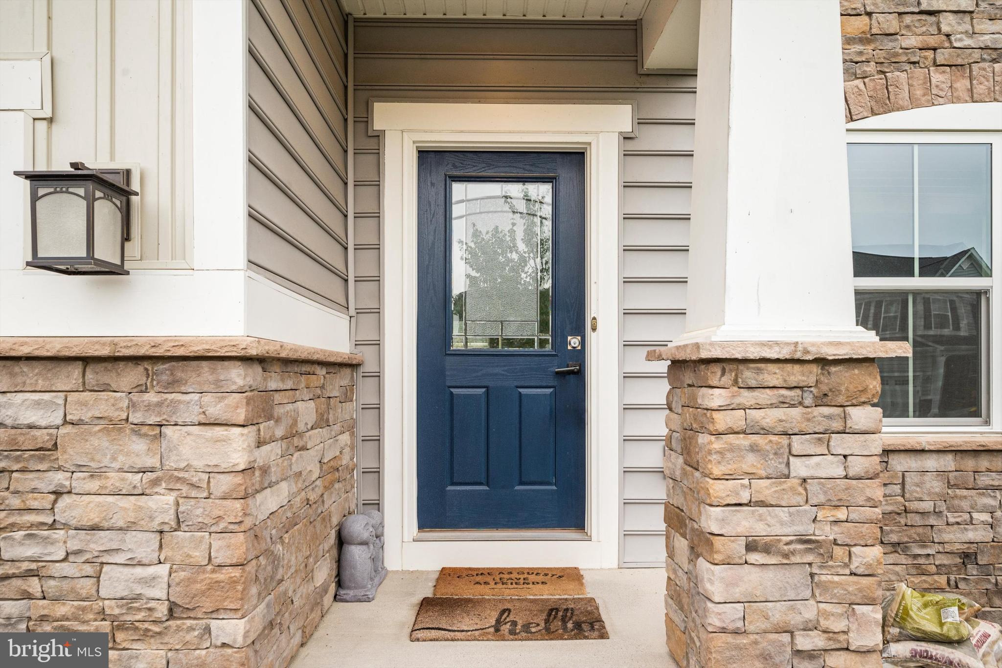104 IRONWEED DR