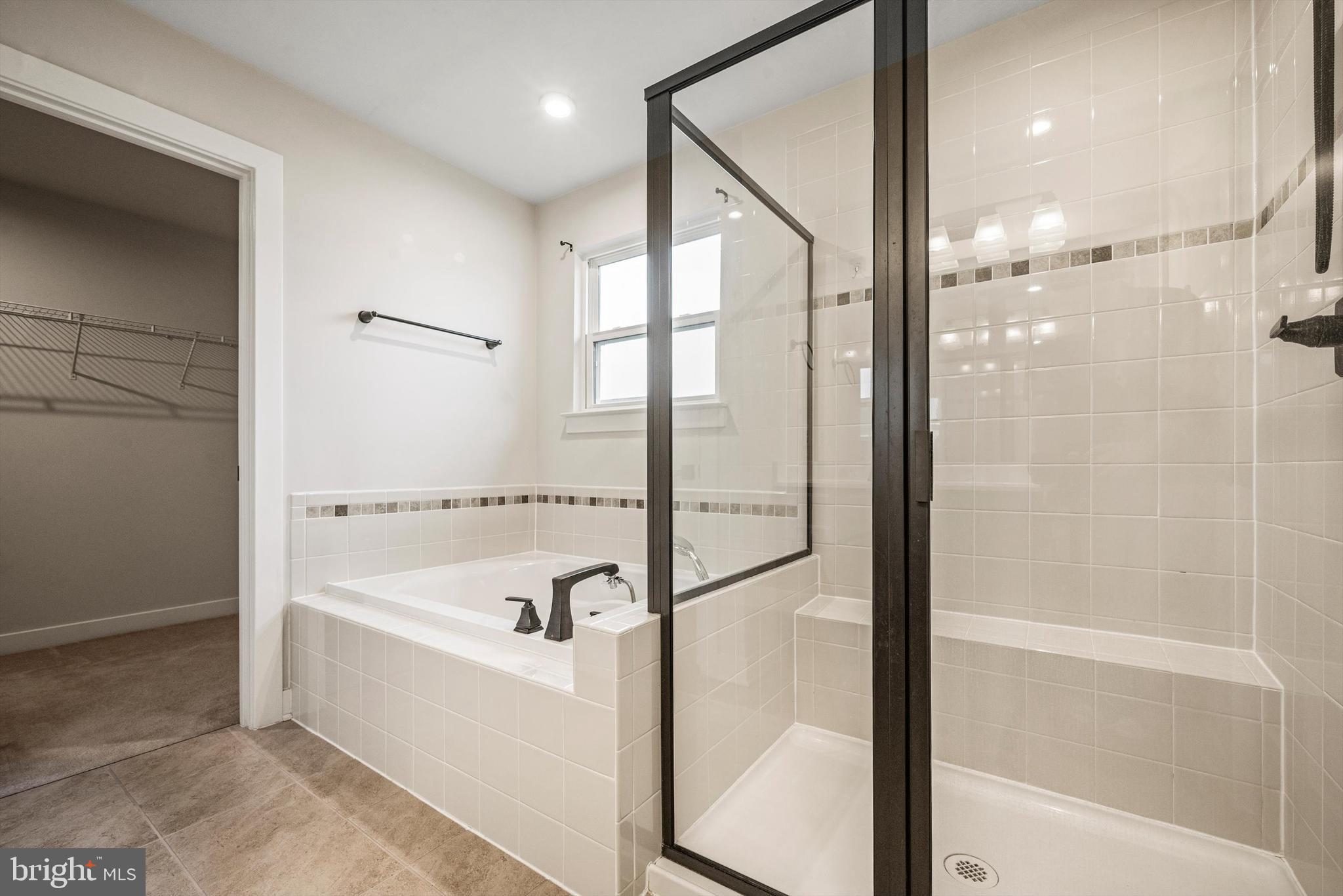 104 IRONWEED DR